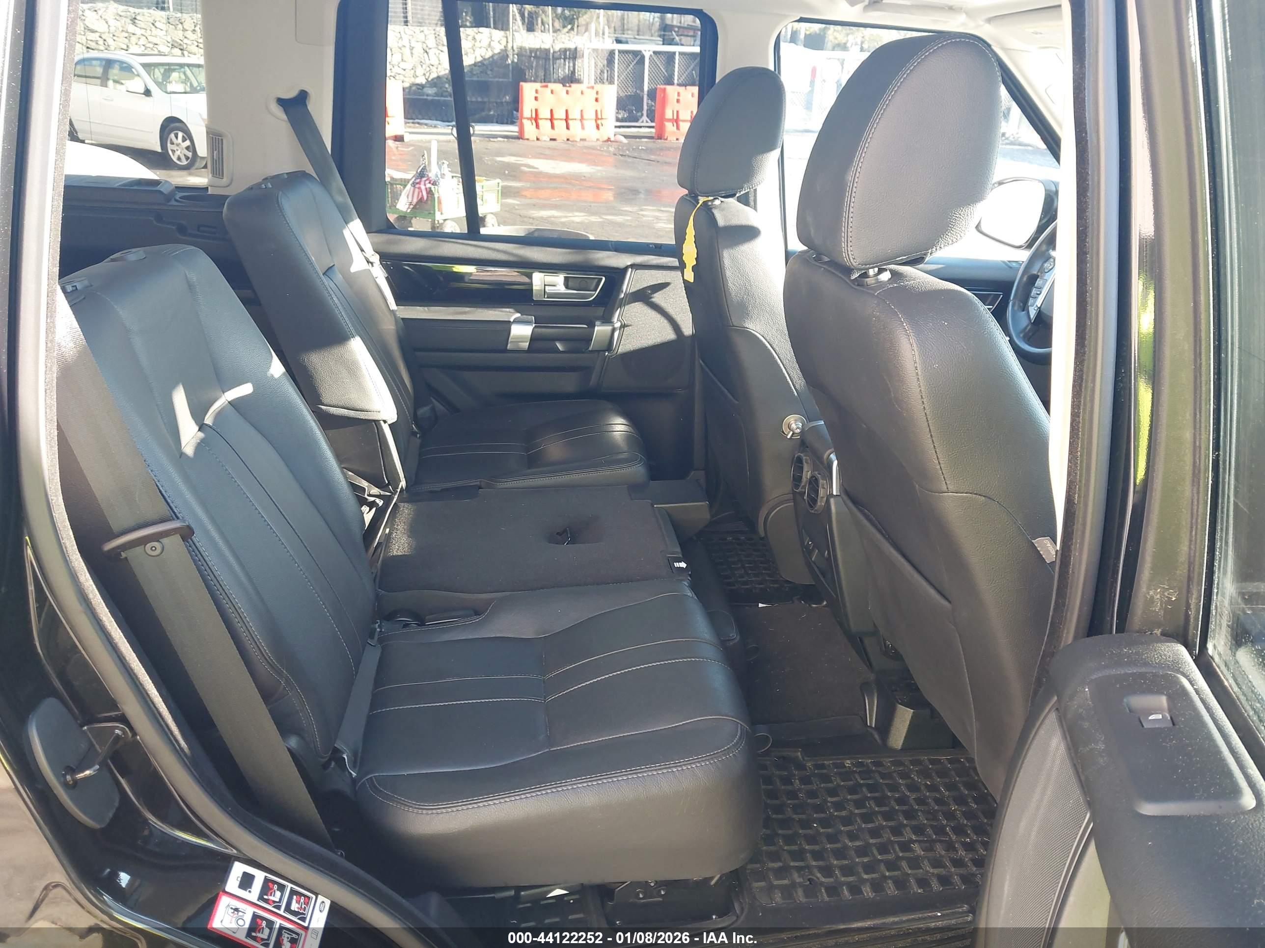 LAND ROVER image 8