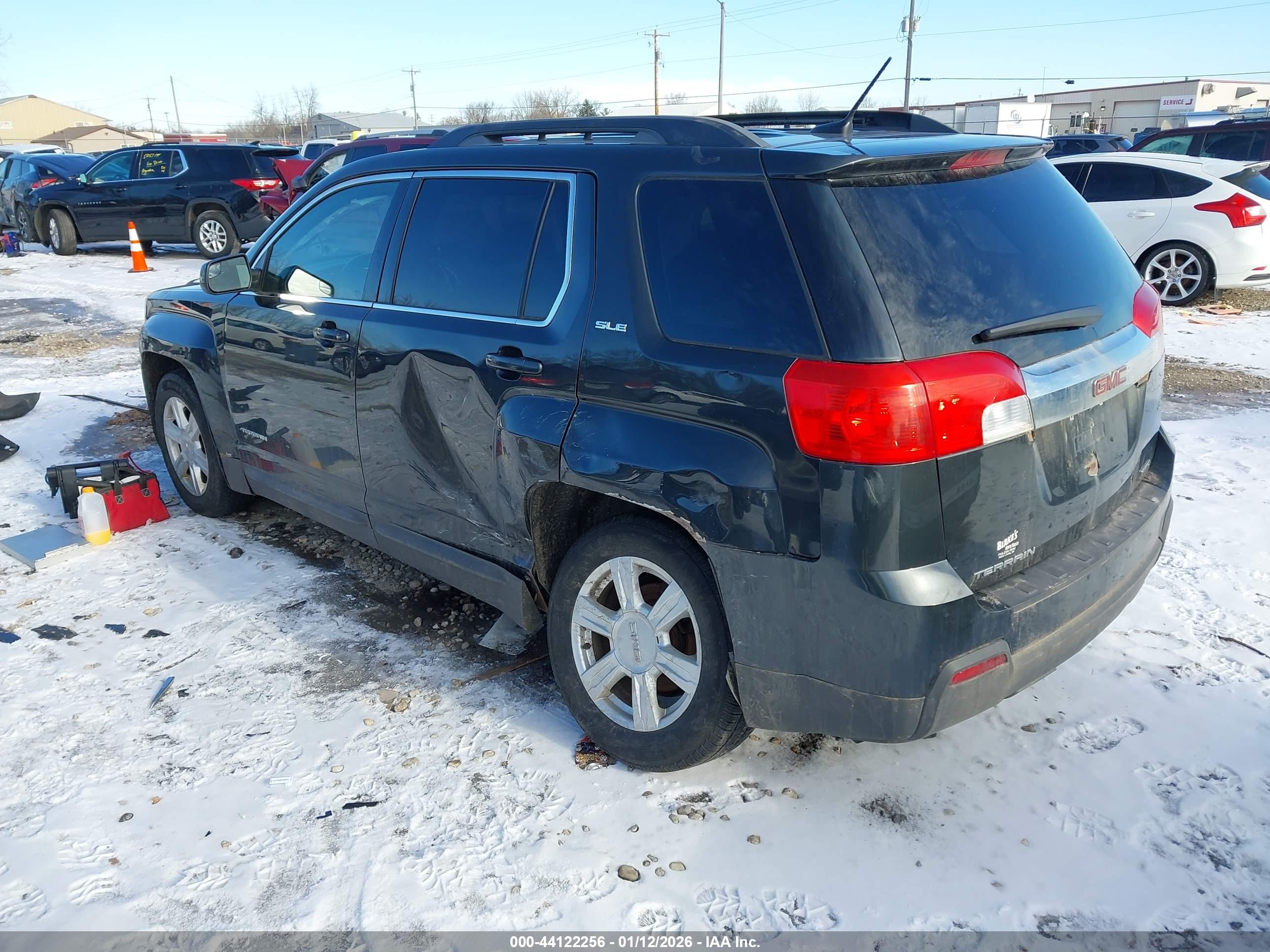 GMC TERRAIN image 3