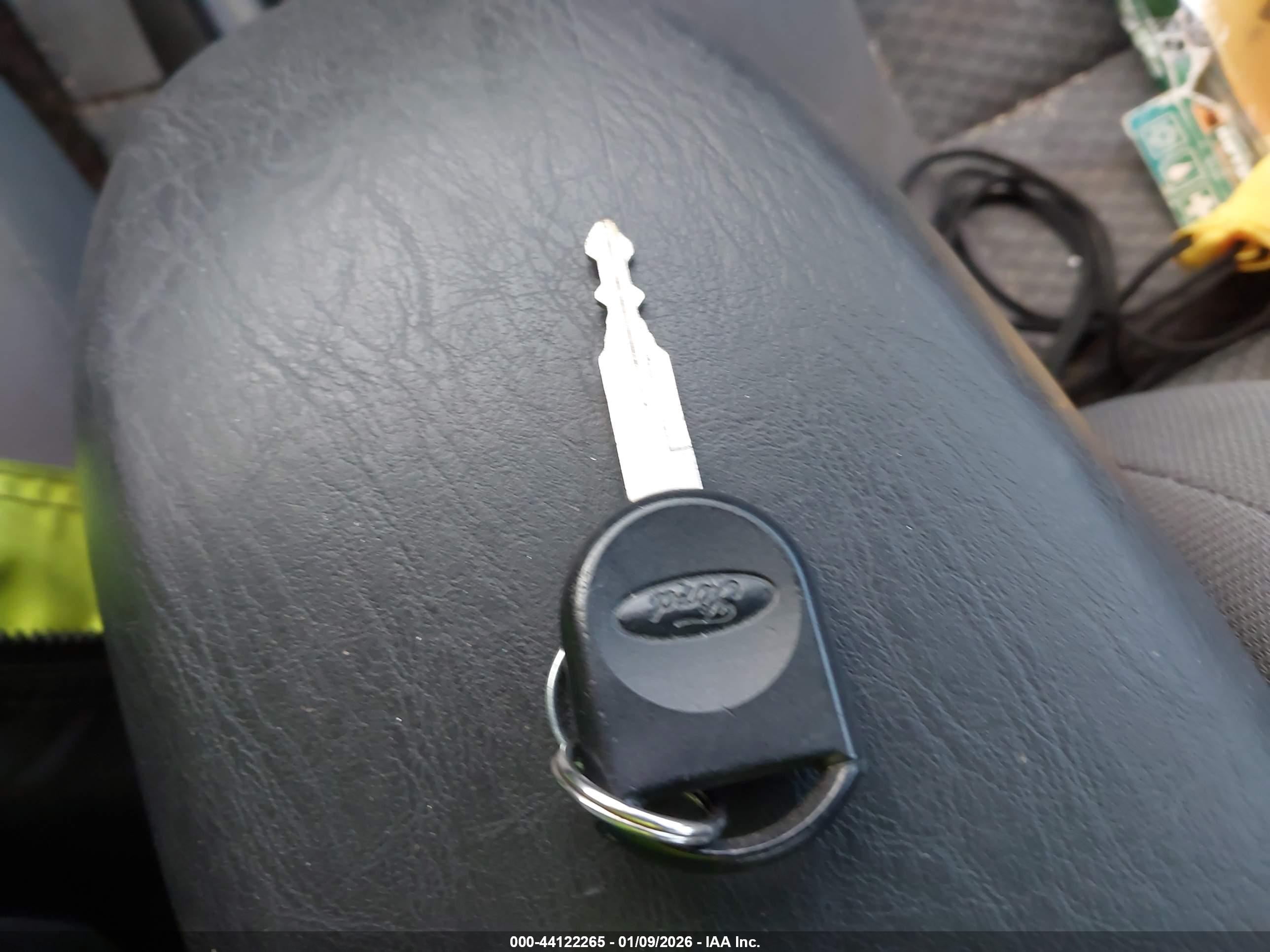 FORD FOCUS image 11