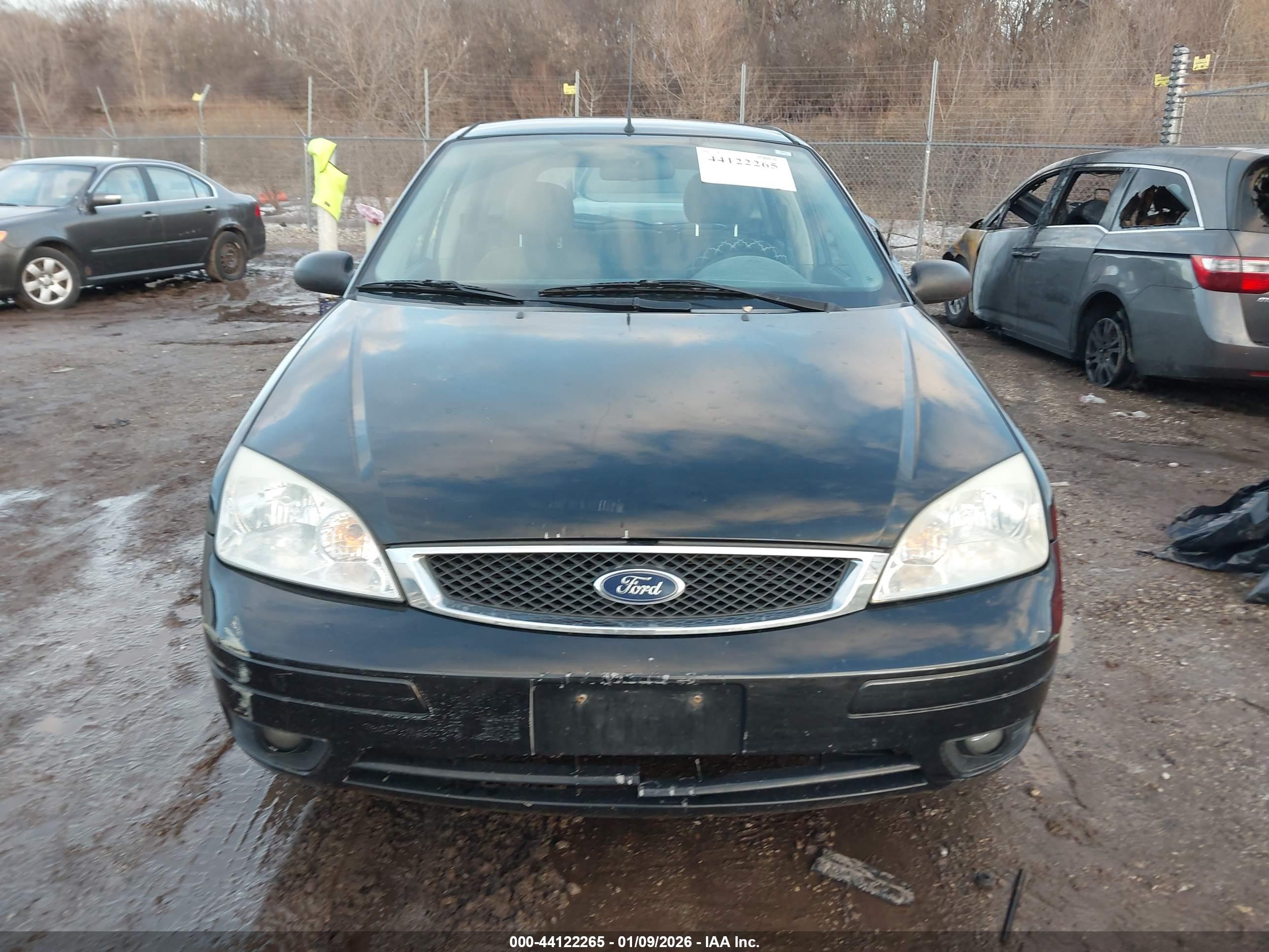 FORD FOCUS image 6