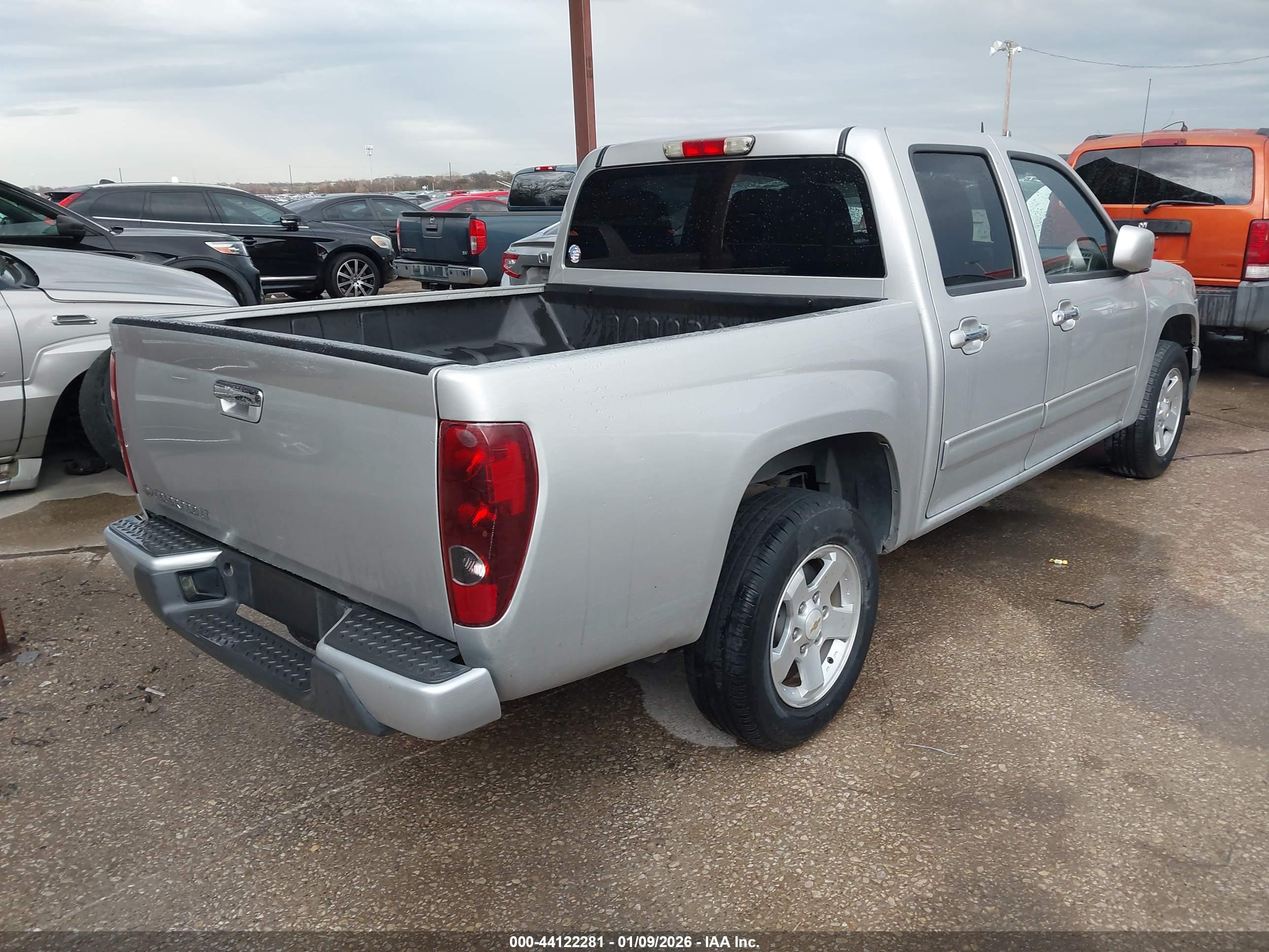 CHEVROLET COLORADO image 4