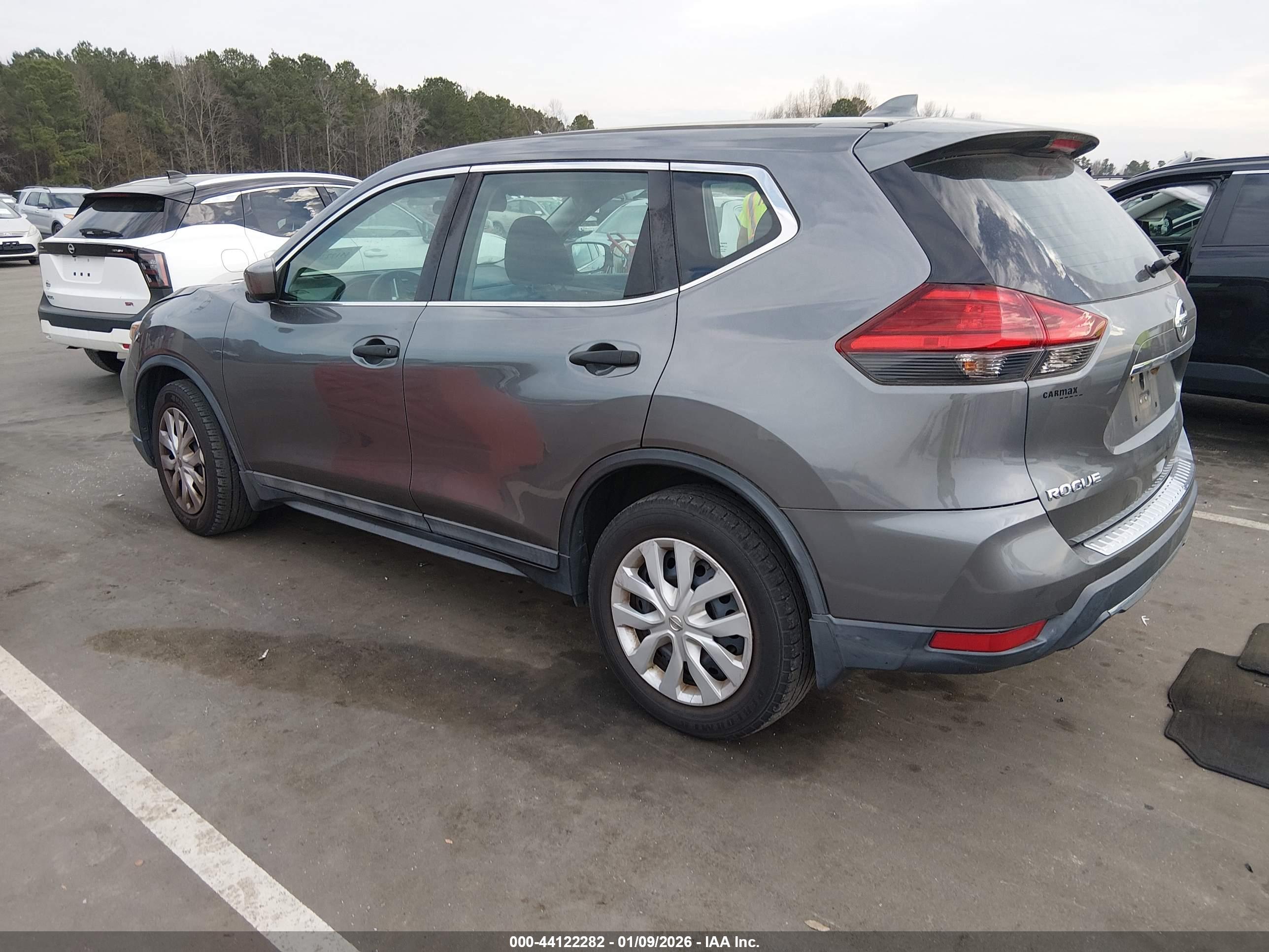 NISSAN ROGUE image 3