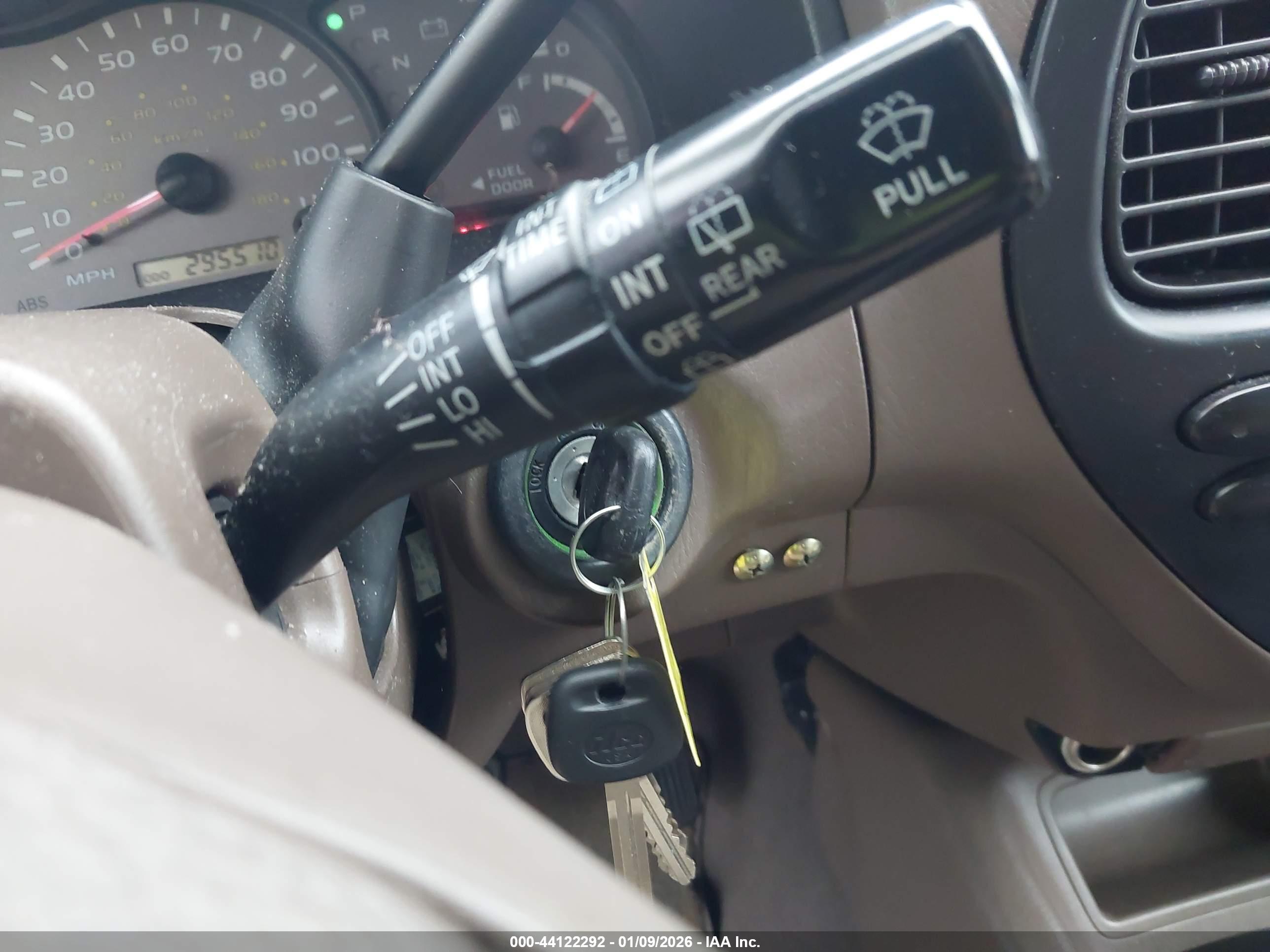 TOYOTA SEQUOIA image 11