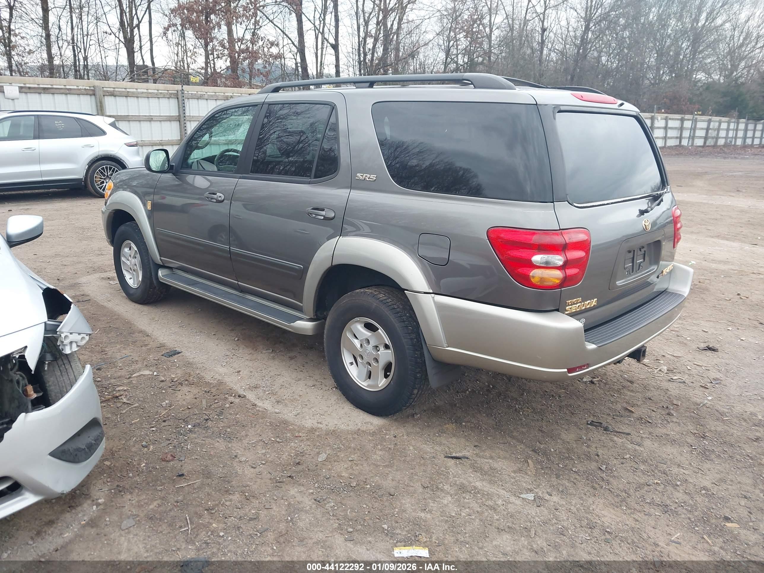 TOYOTA SEQUOIA image 3