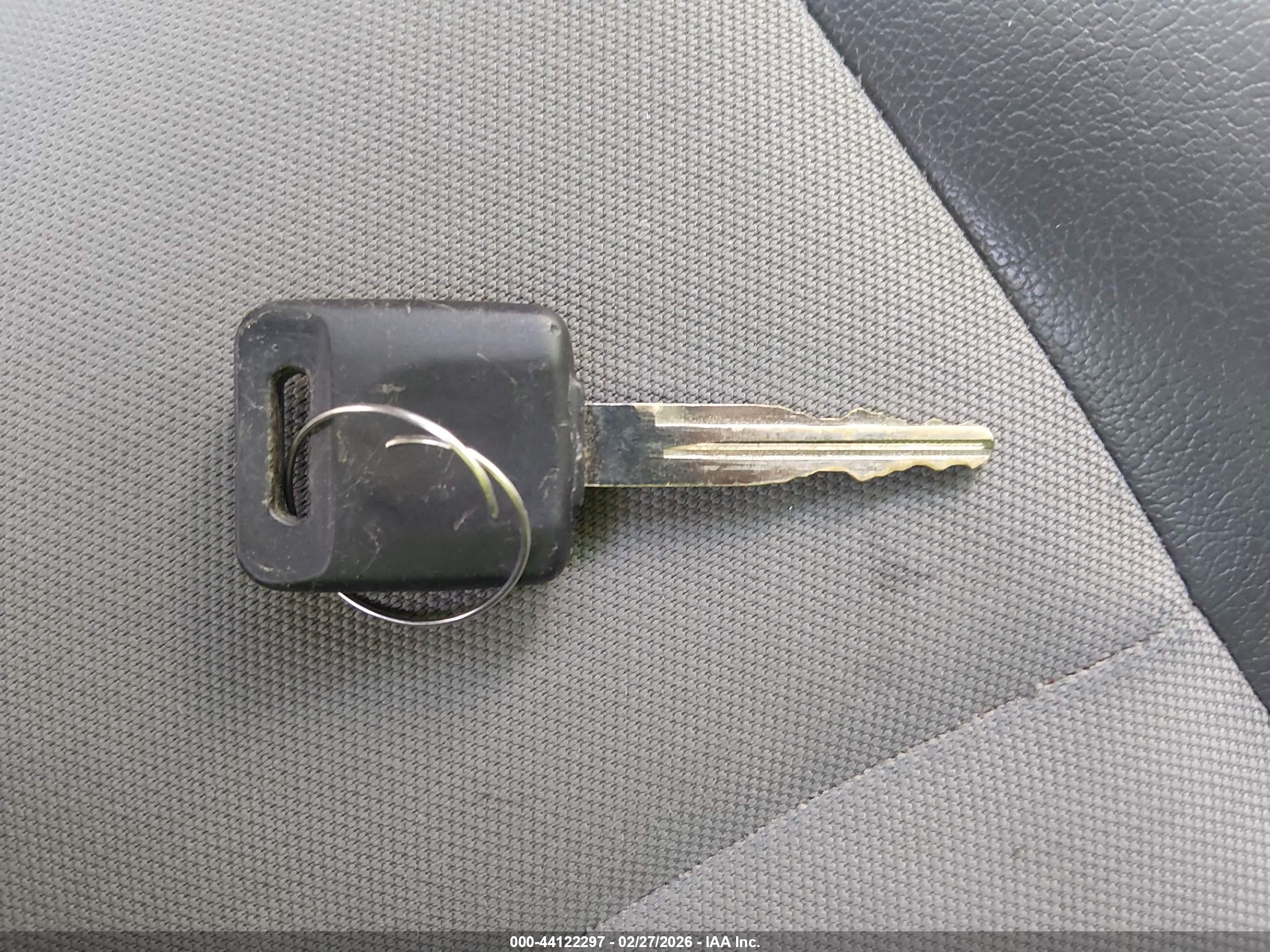 NISSAN NV image 11