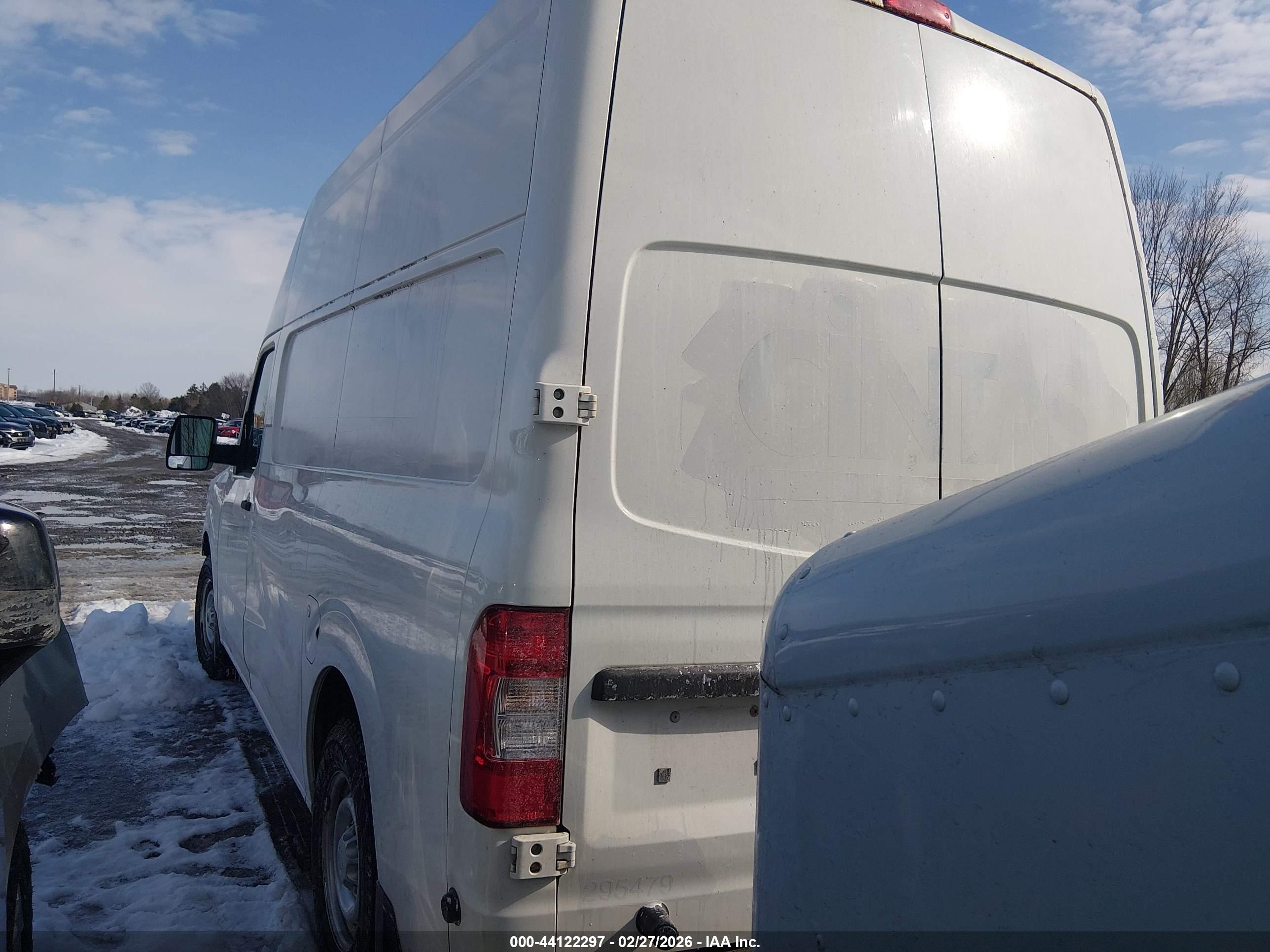 NISSAN NV image 3