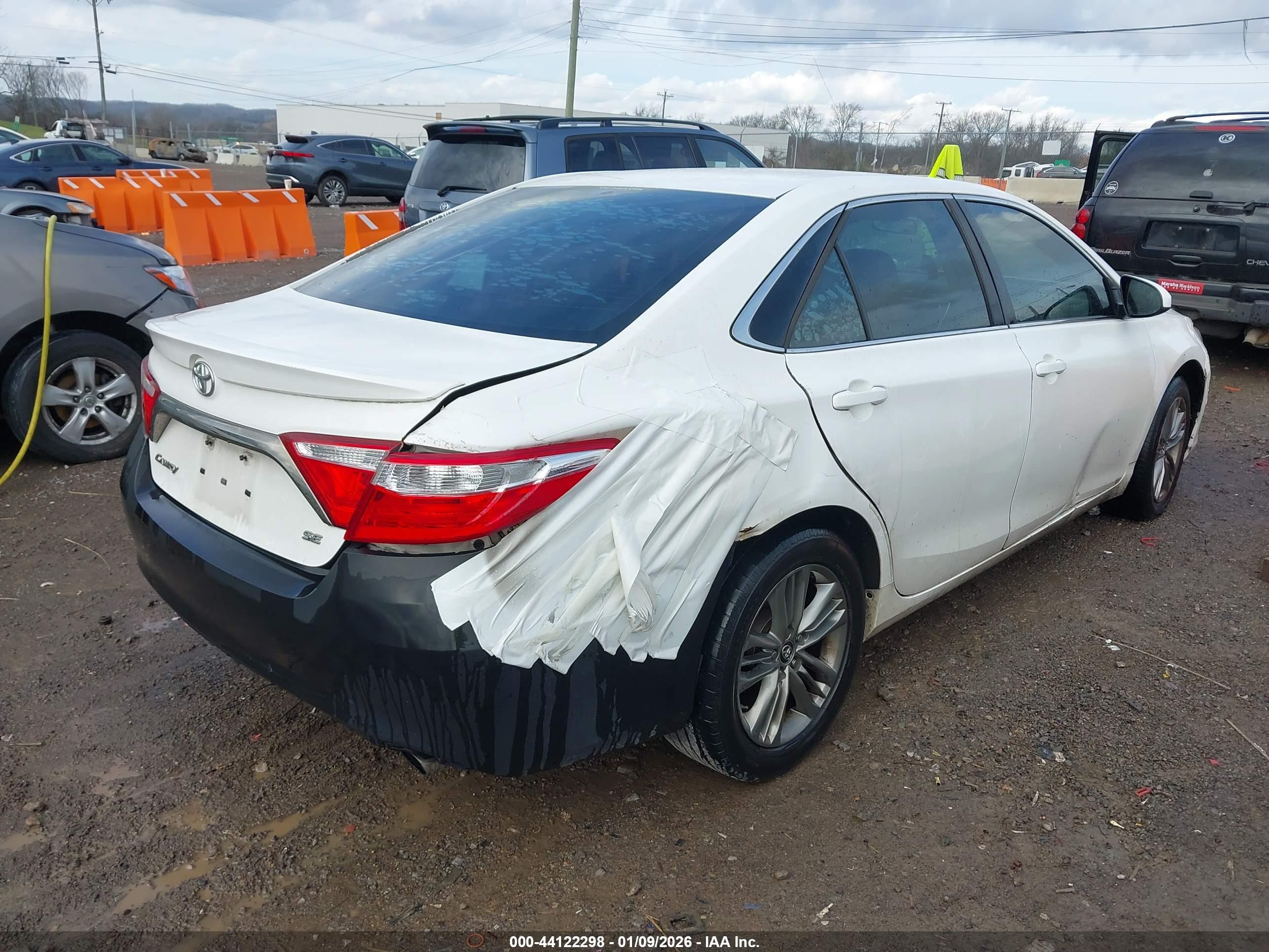 TOYOTA CAMRY image 4