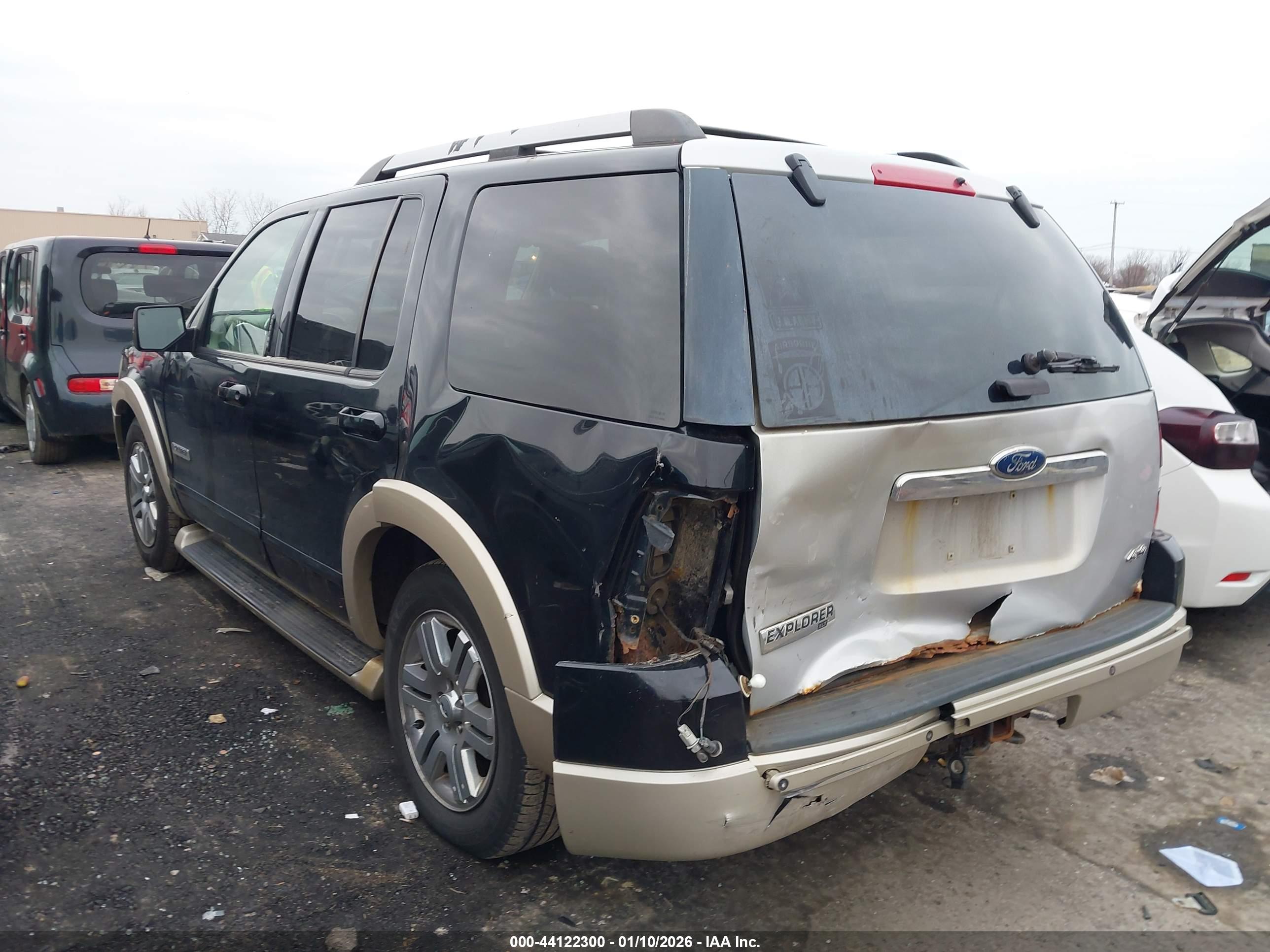 FORD EXPLORER image 3