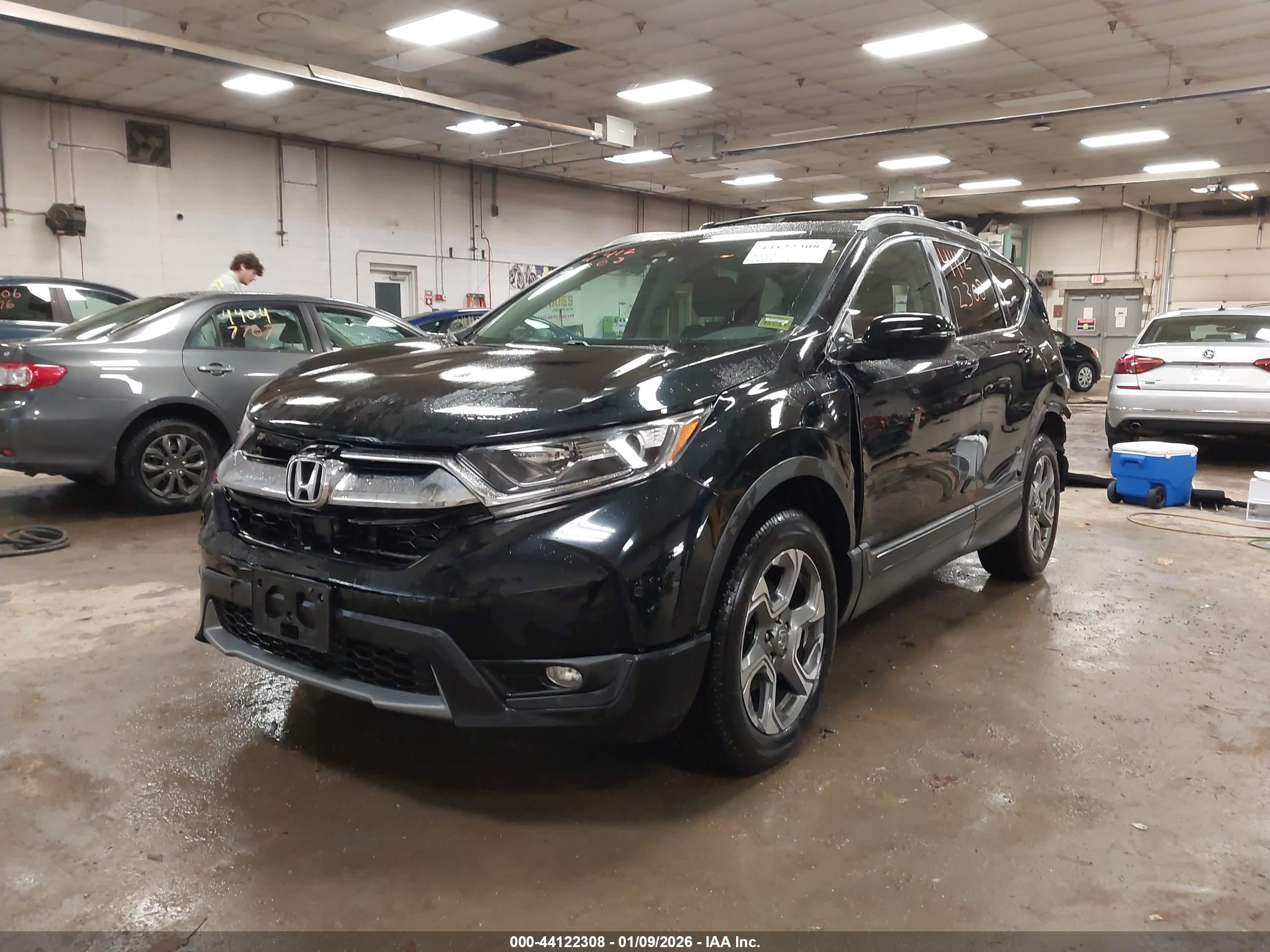 HONDA CR-V image 2