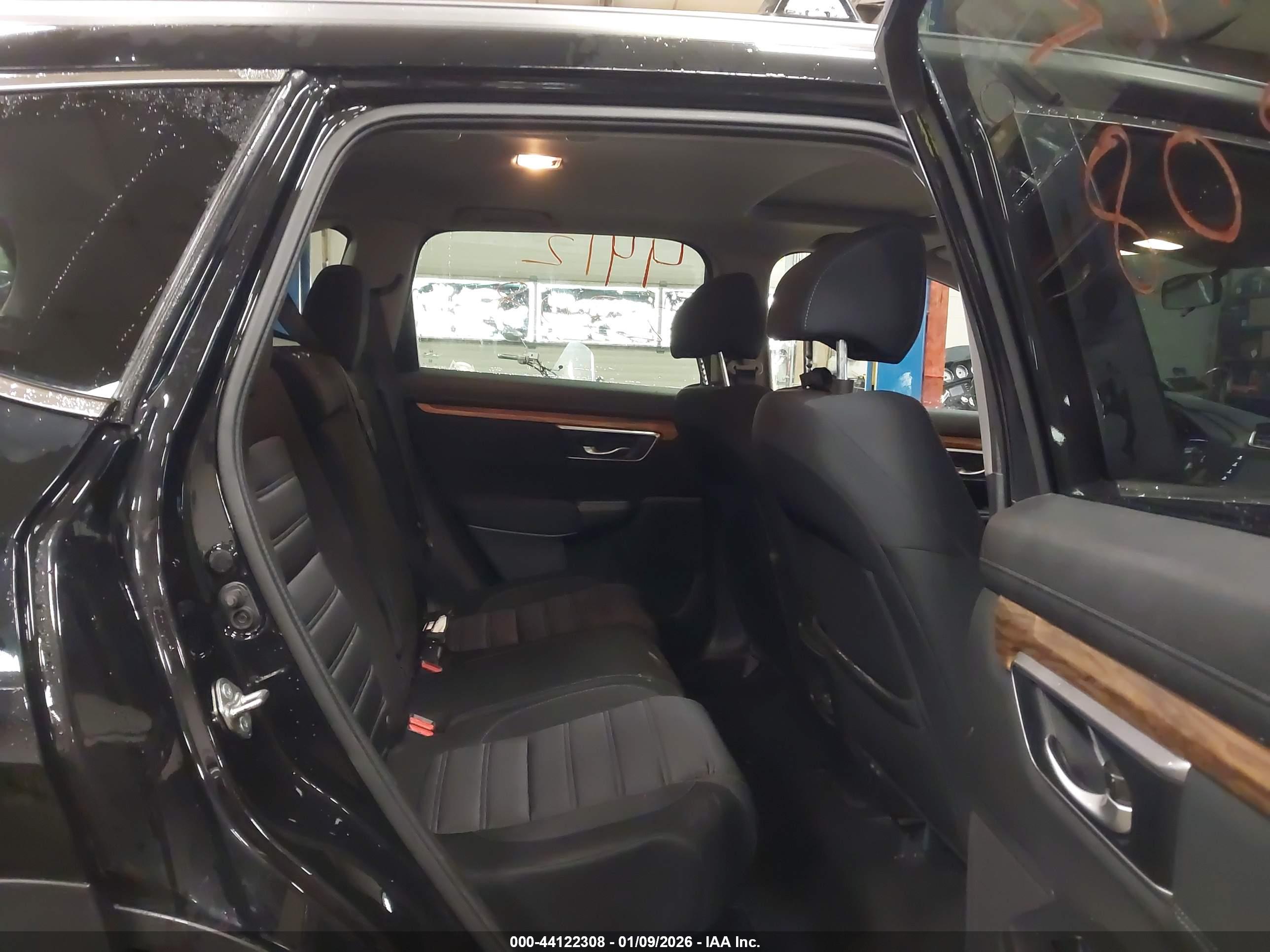 HONDA CR-V image 8