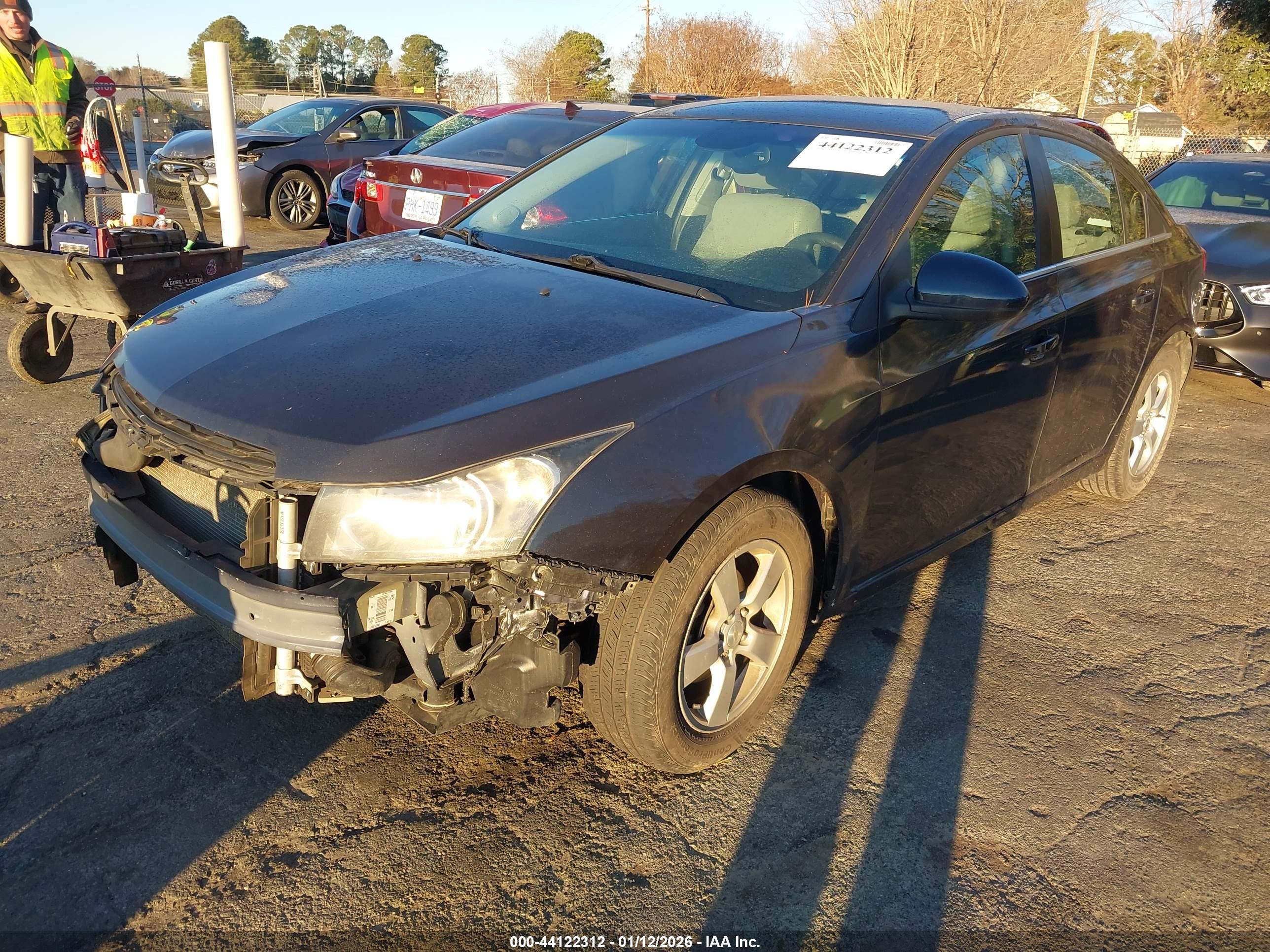 CHEVROLET CRUZE image 2
