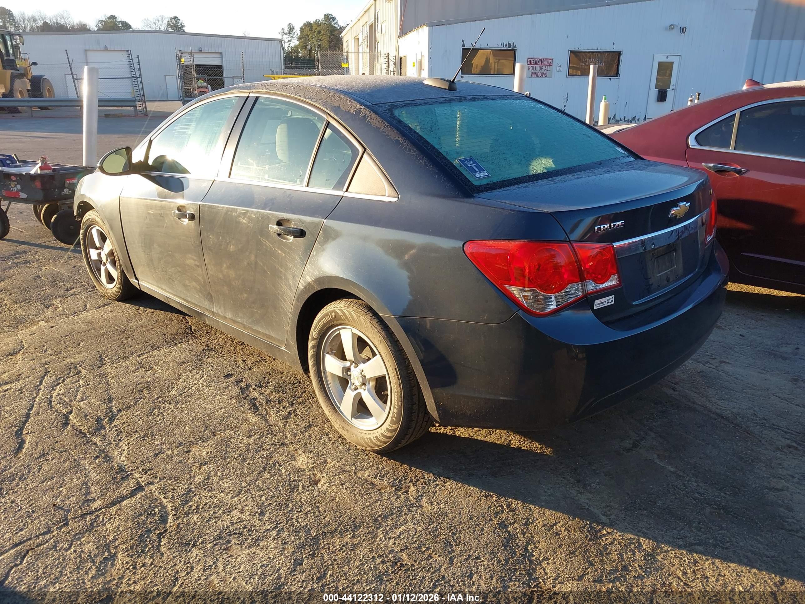 CHEVROLET CRUZE image 3