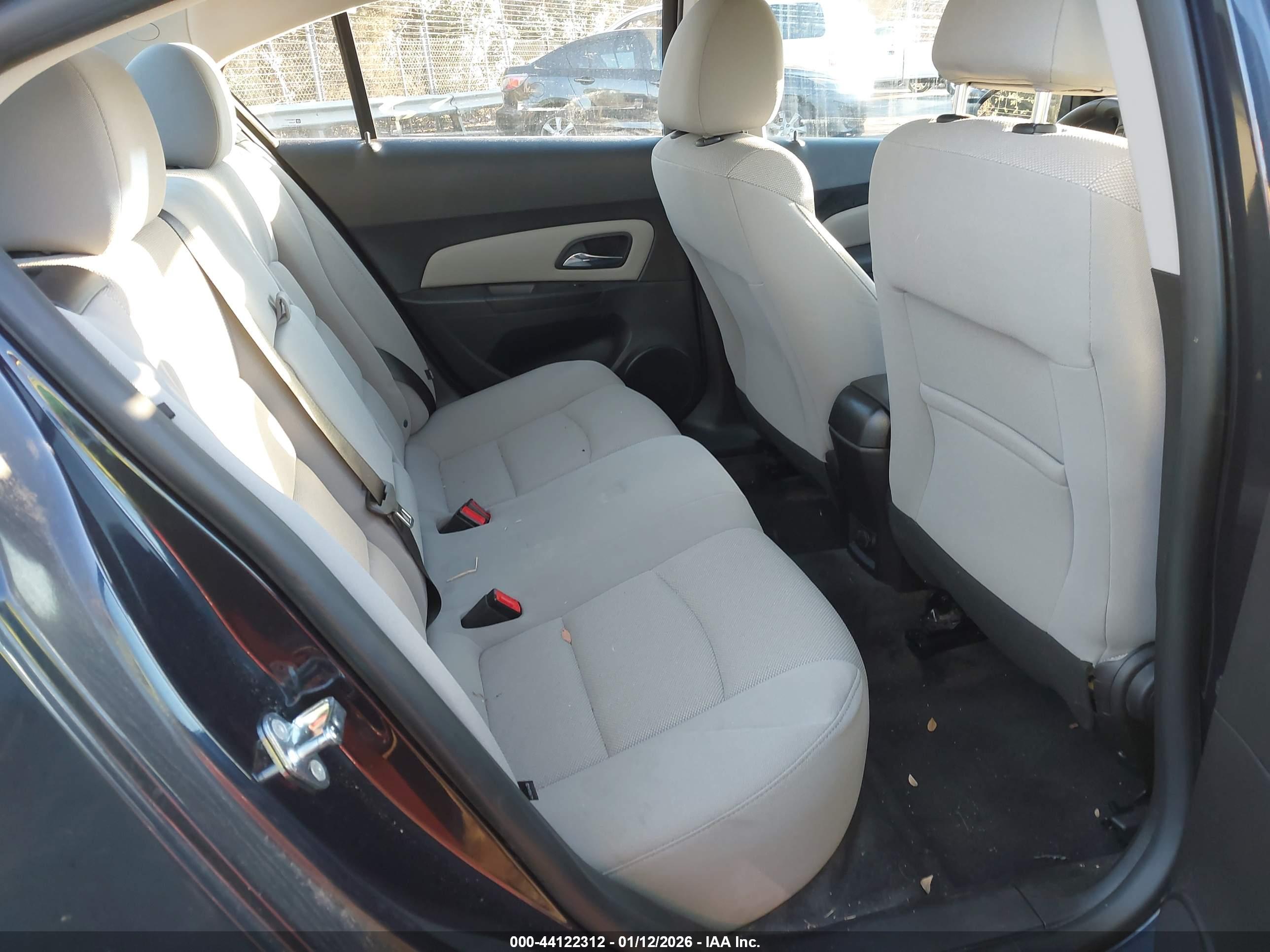 CHEVROLET CRUZE image 8