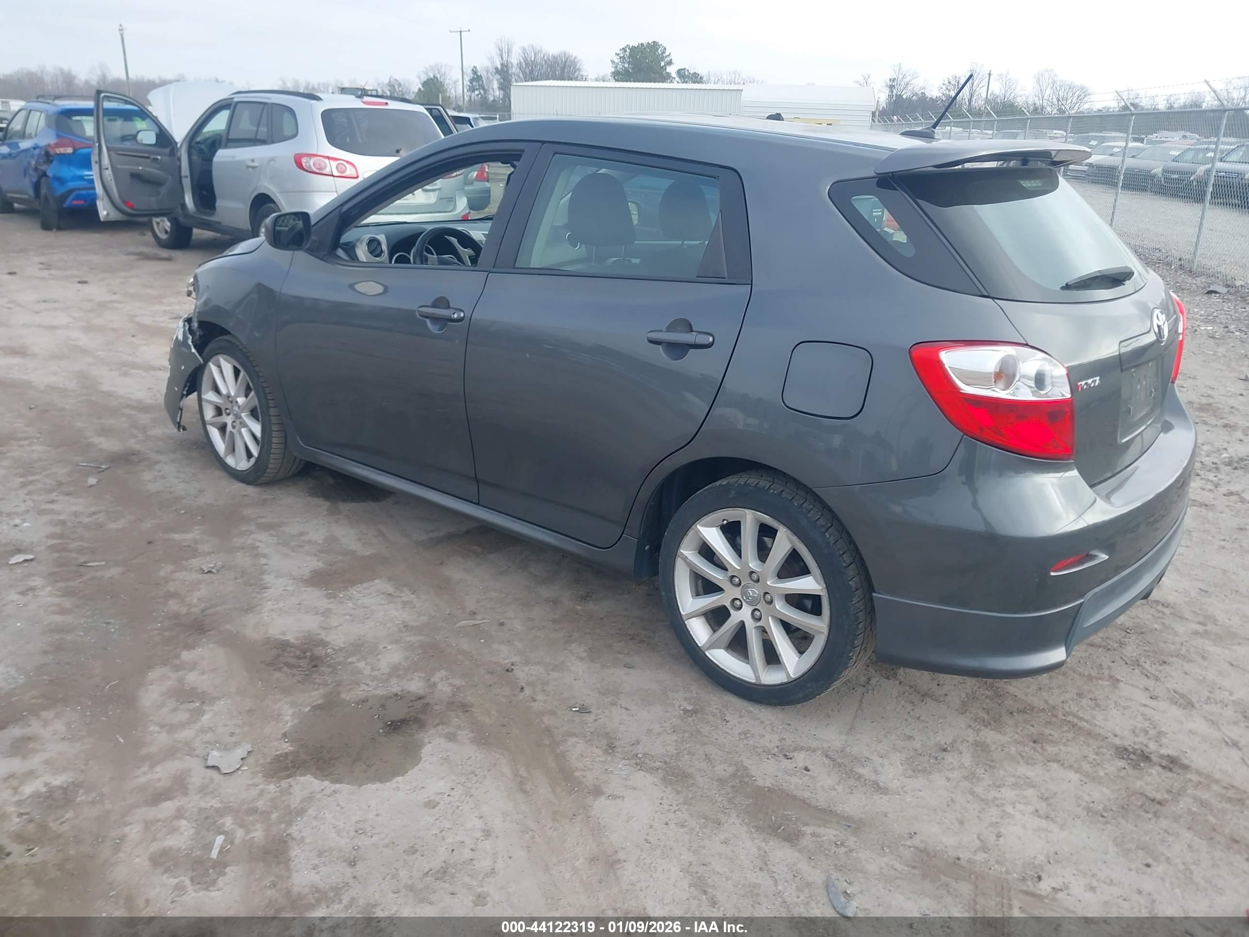 TOYOTA MATRIX image 3