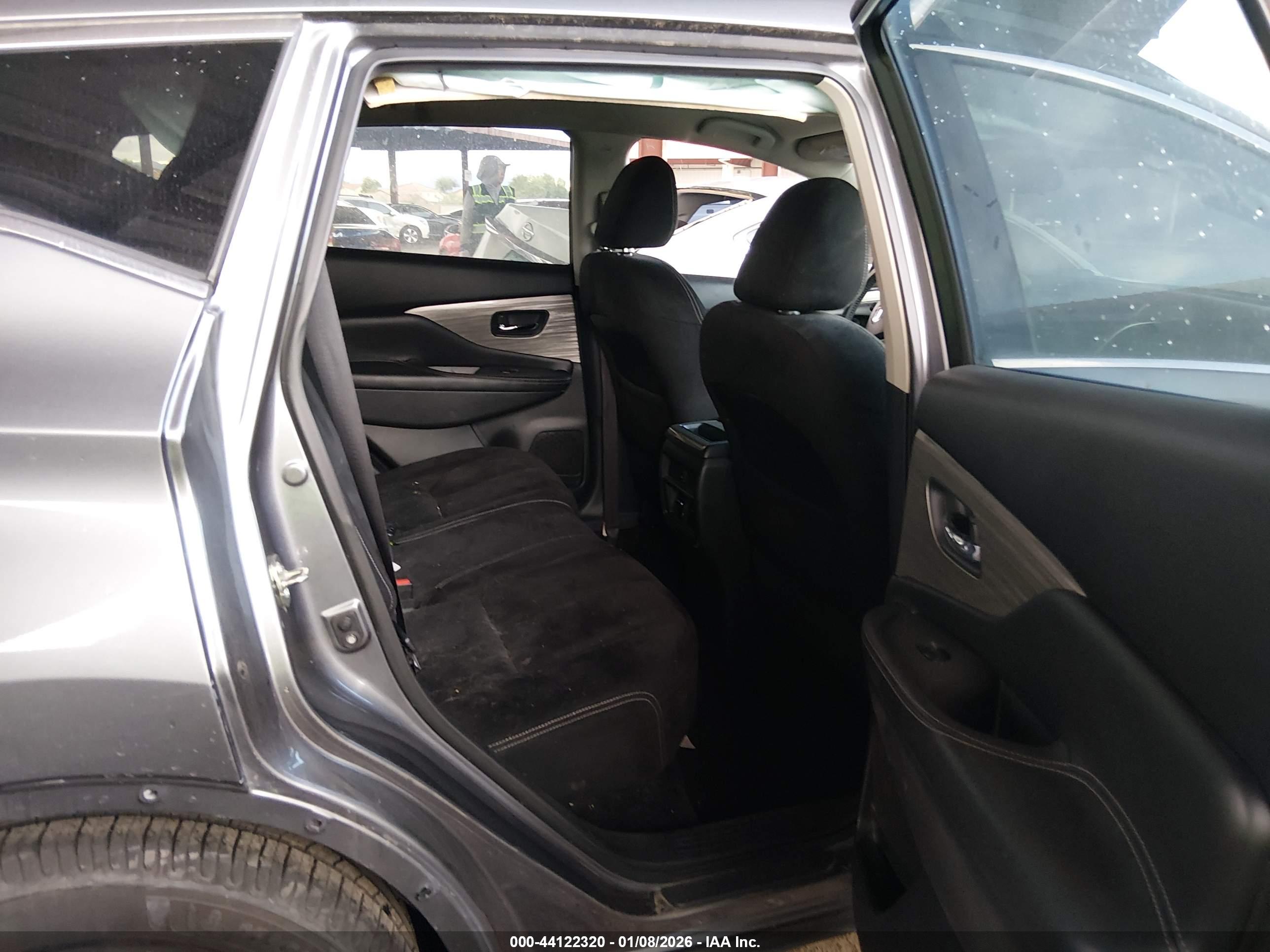 NISSAN MURANO image 8