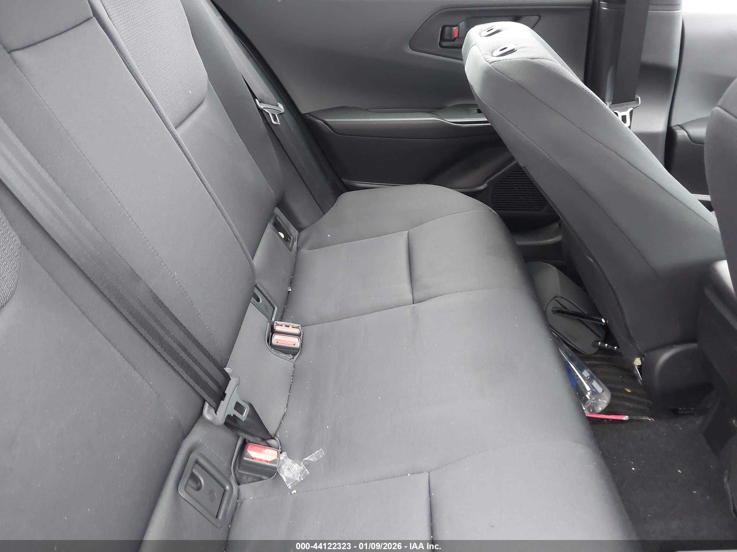 TOYOTA PRIUS image 8