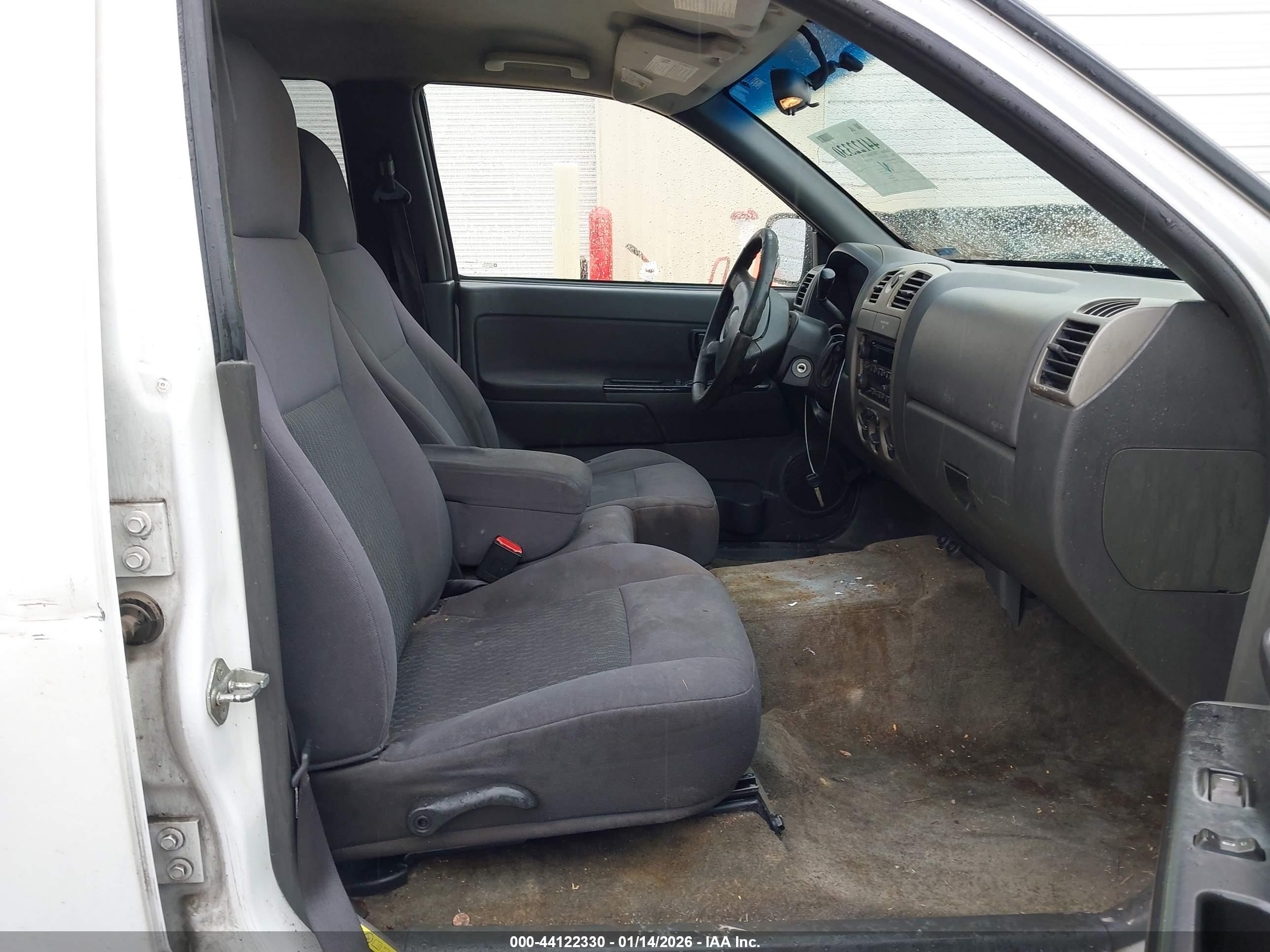 CHEVROLET COLORADO image 5
