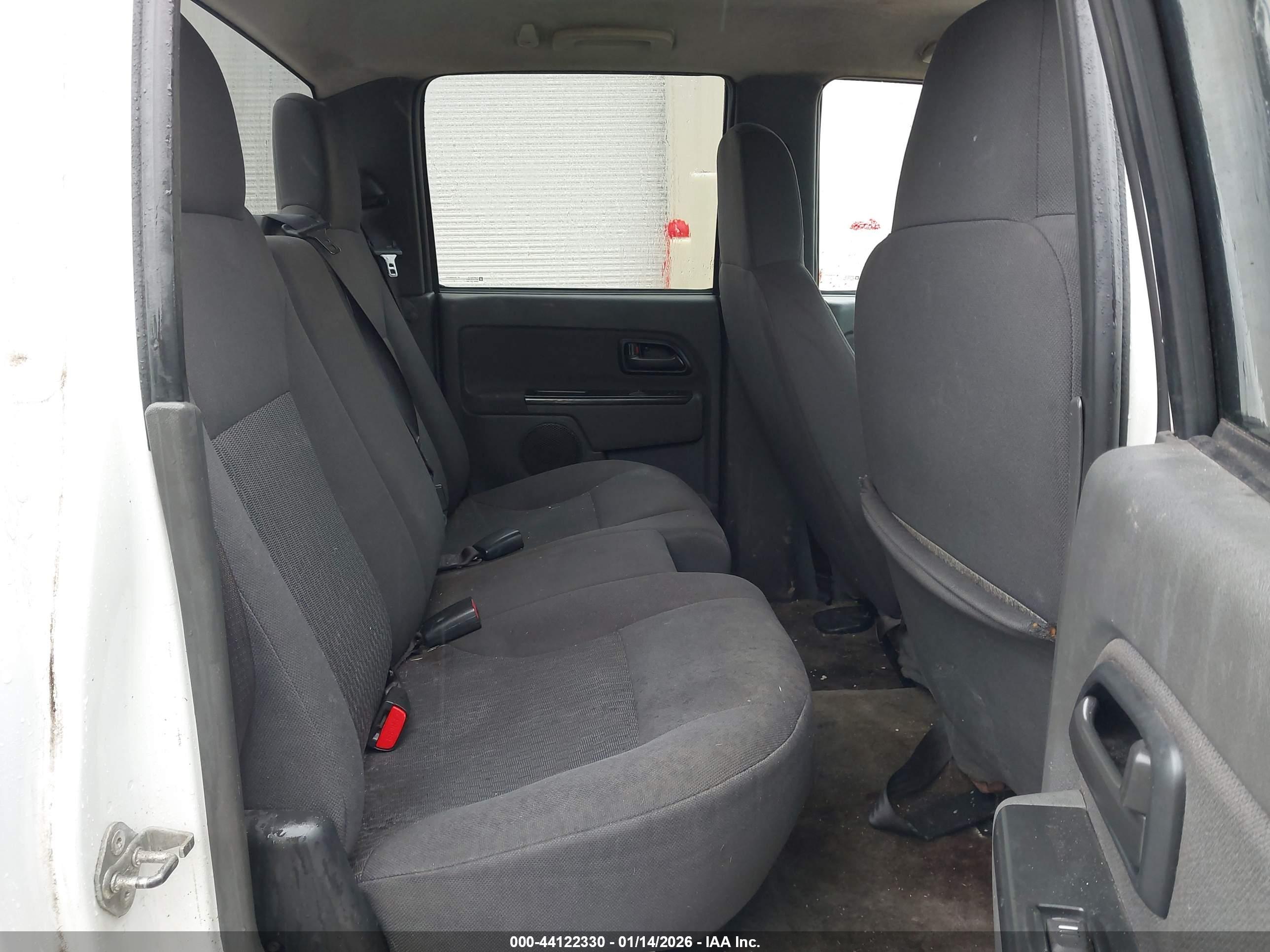 CHEVROLET COLORADO image 8