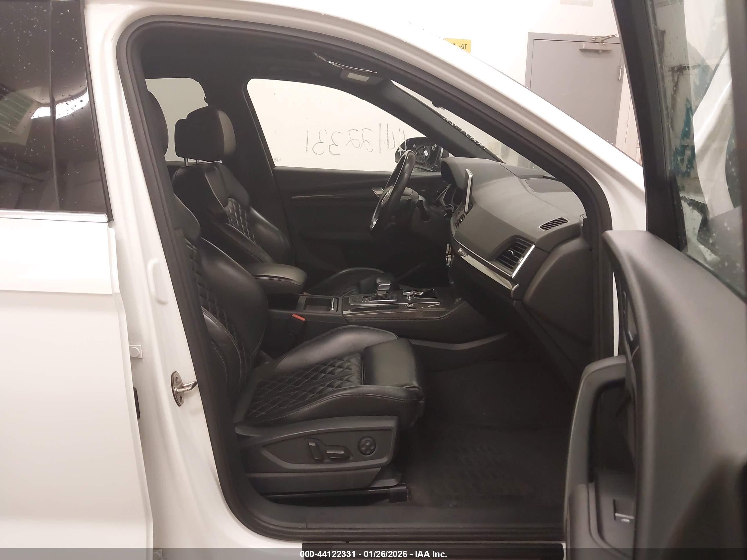 AUDI SQ5 image 5