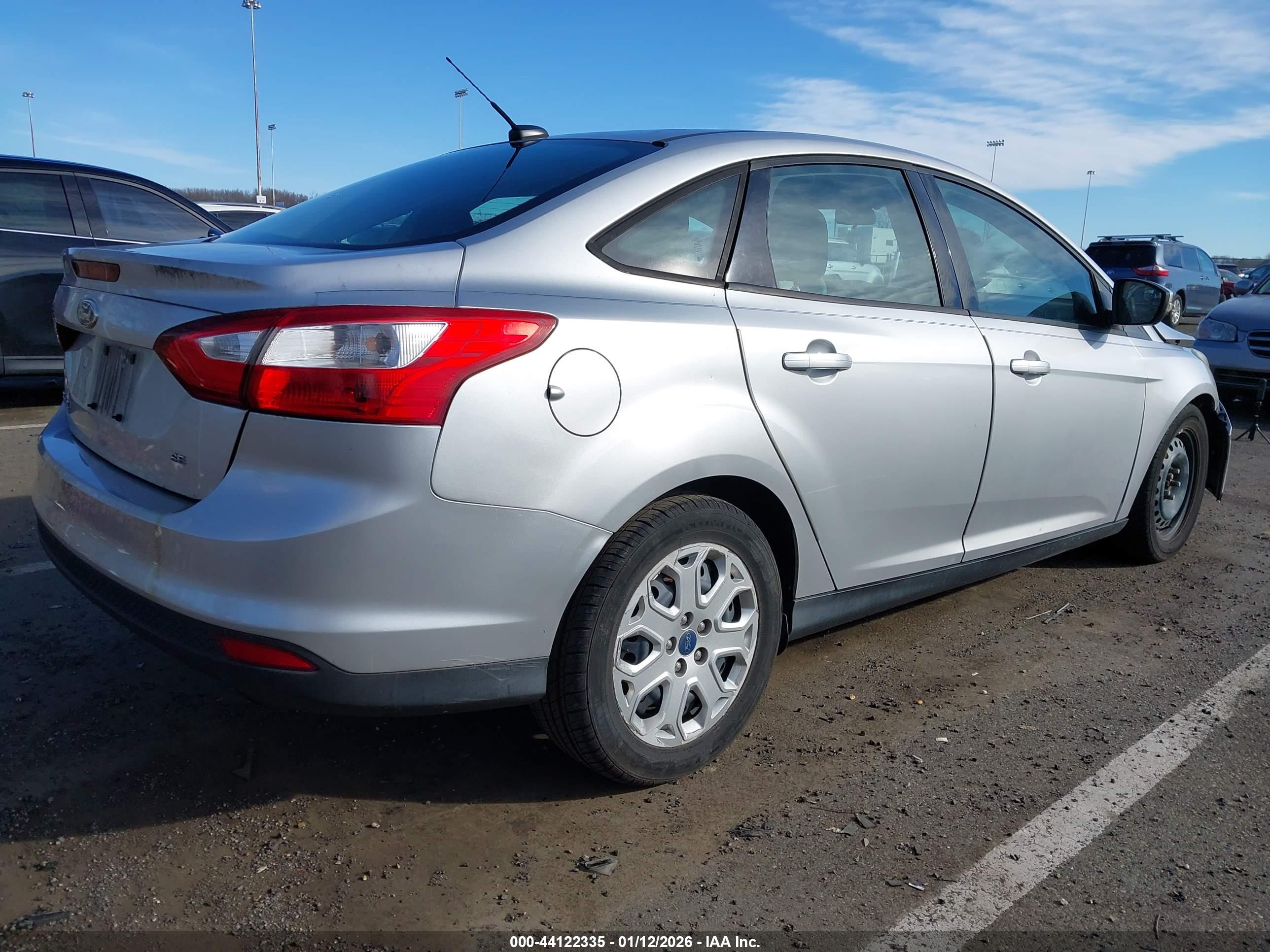FORD FOCUS image 4