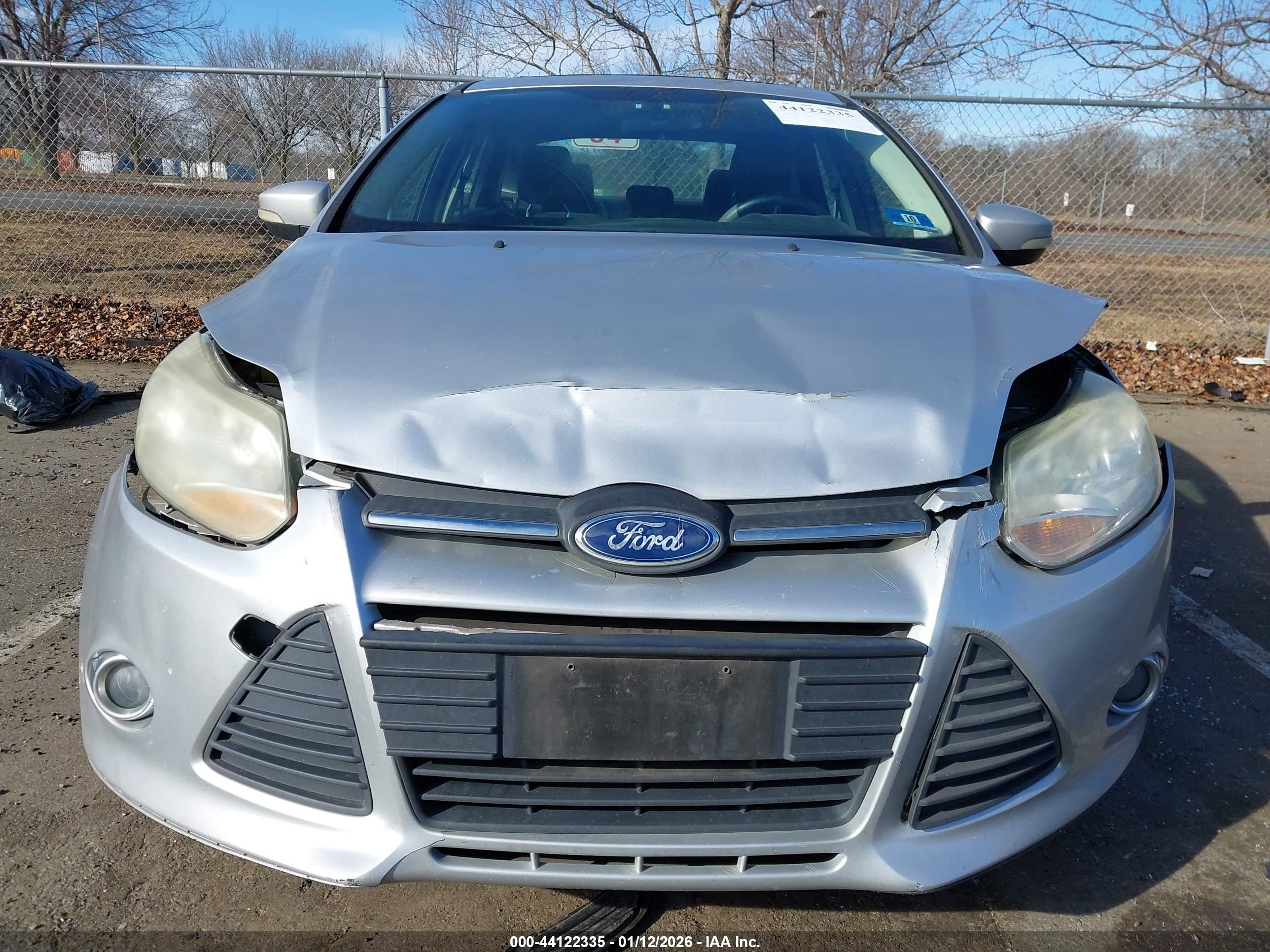 FORD FOCUS image 6