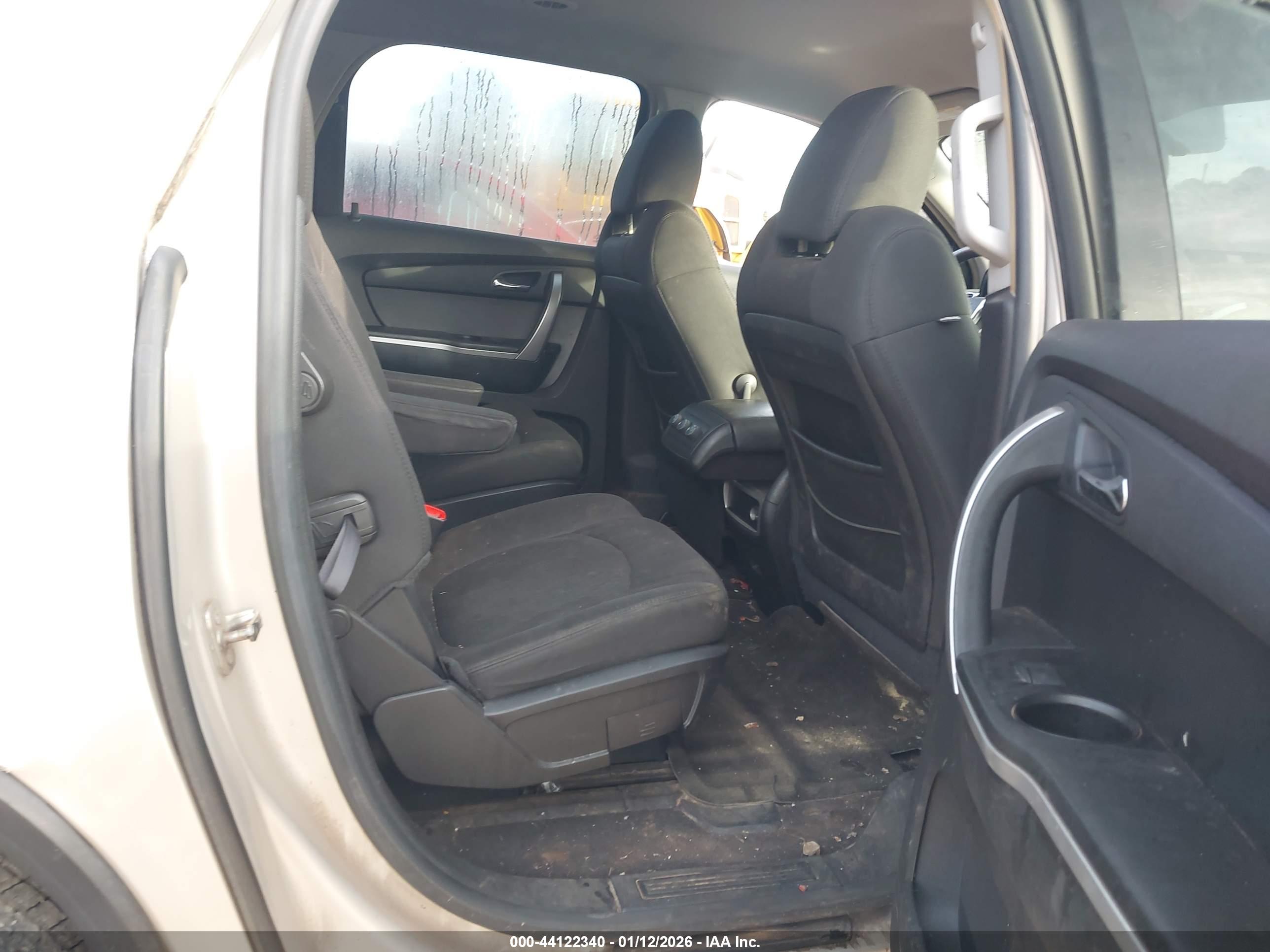 GMC ACADIA image 8