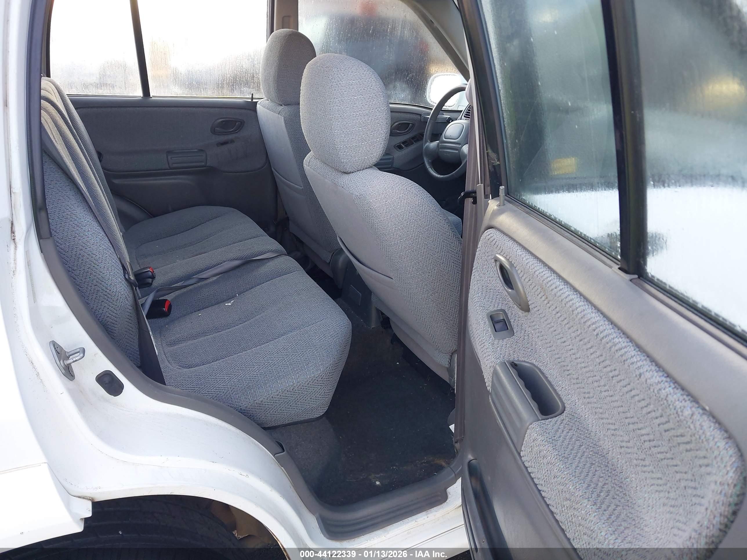 SUZUKI GRAND image 8