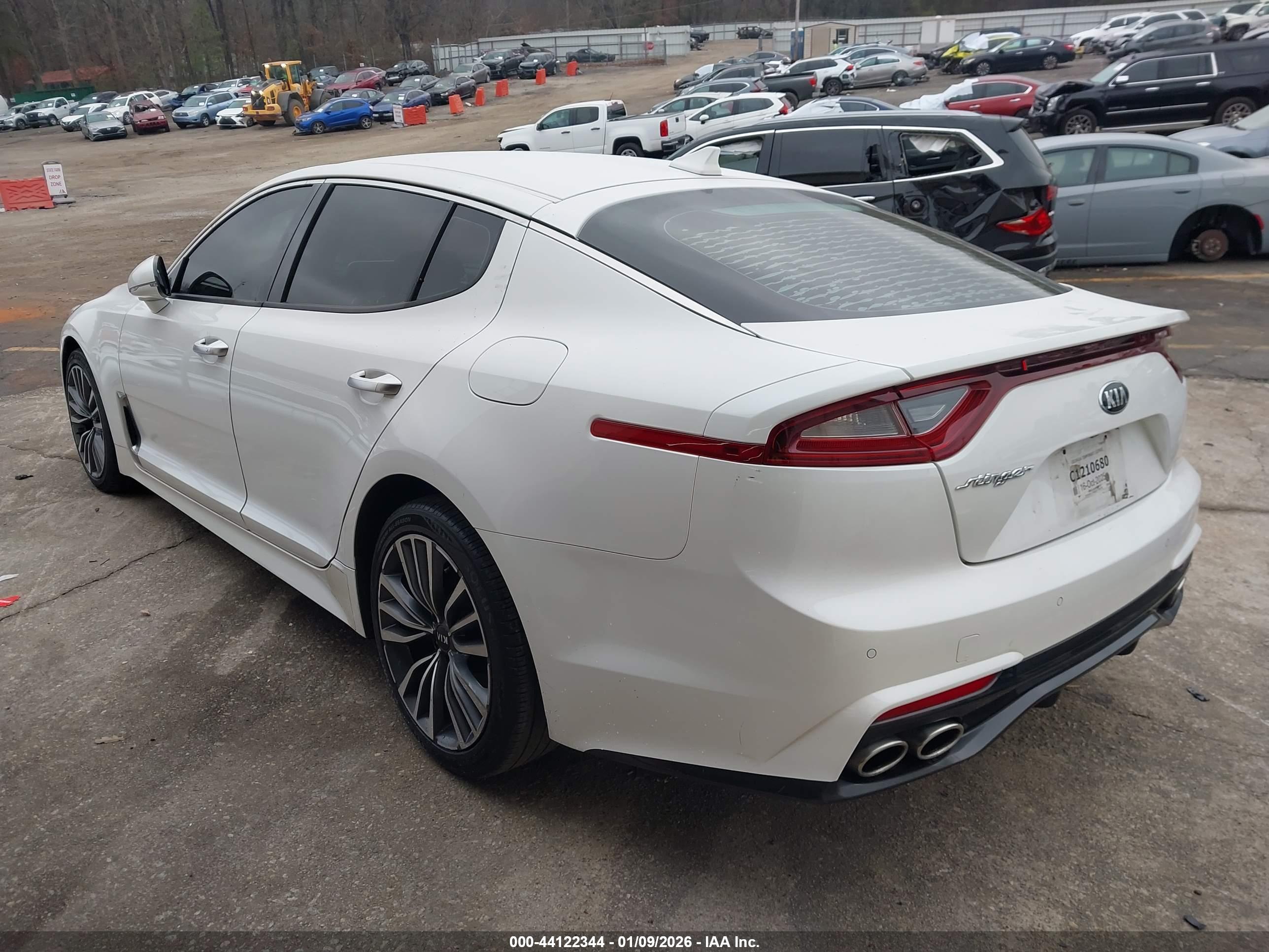 KIA STINGER image 3