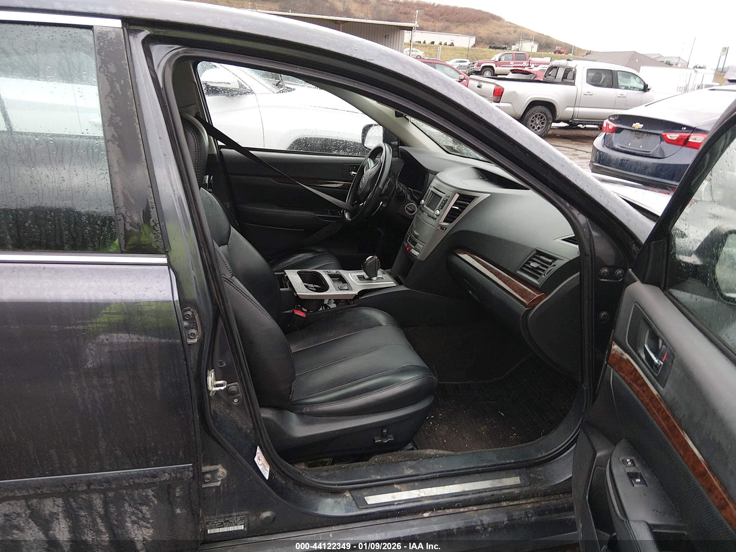 SUBARU LEGACY image 5