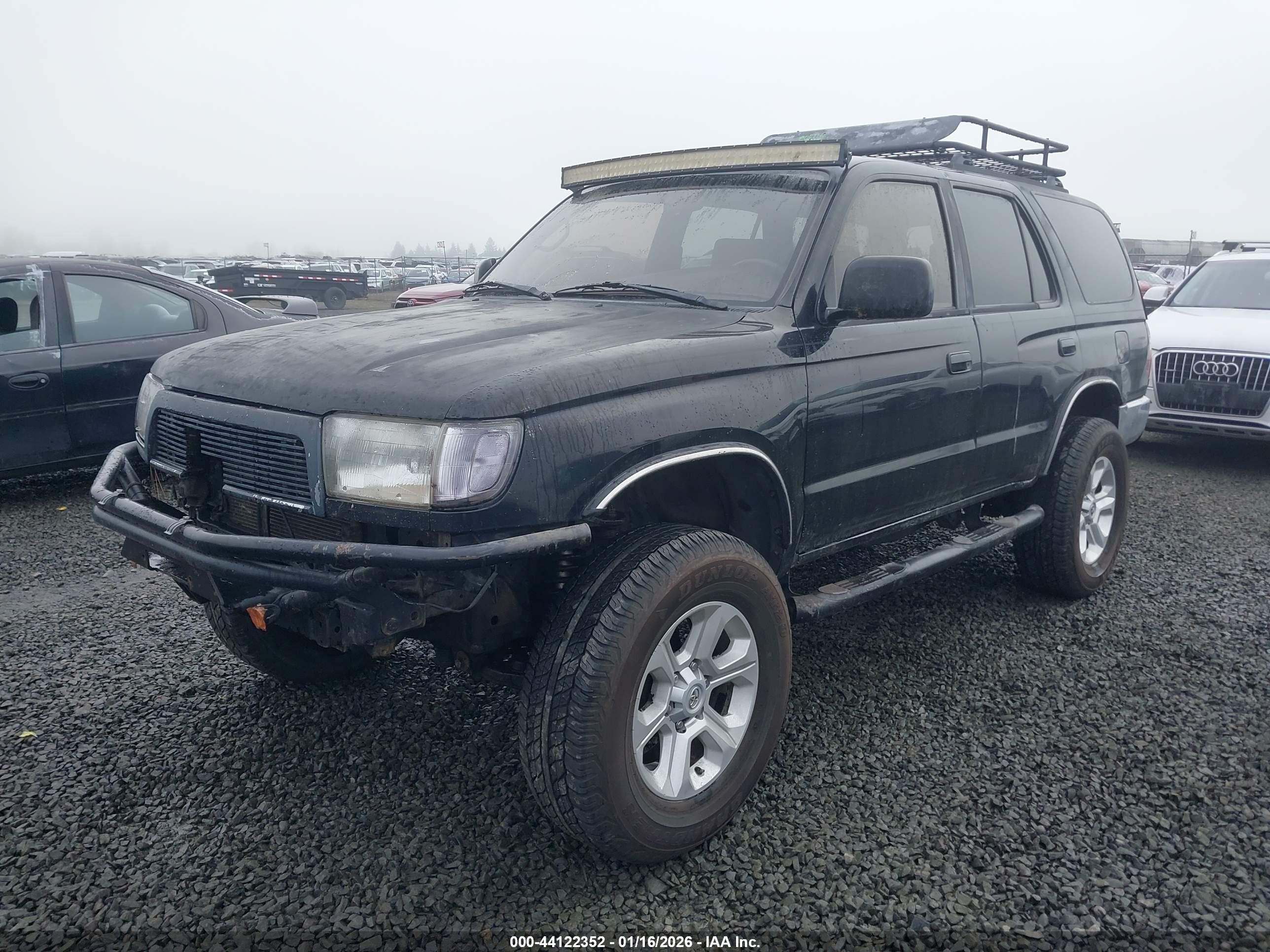 TOYOTA 4RUNNER image 2
