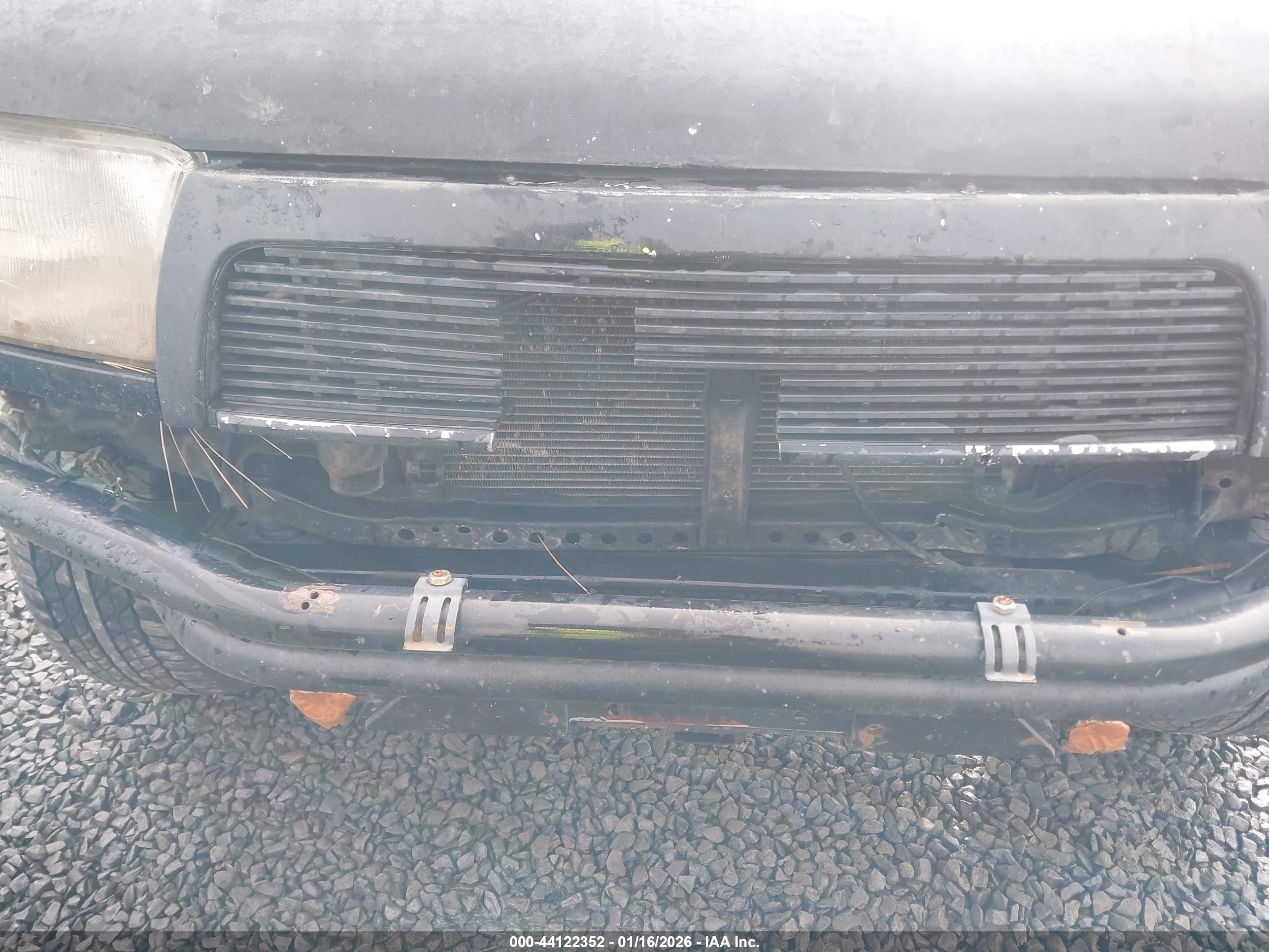 TOYOTA 4RUNNER image 6