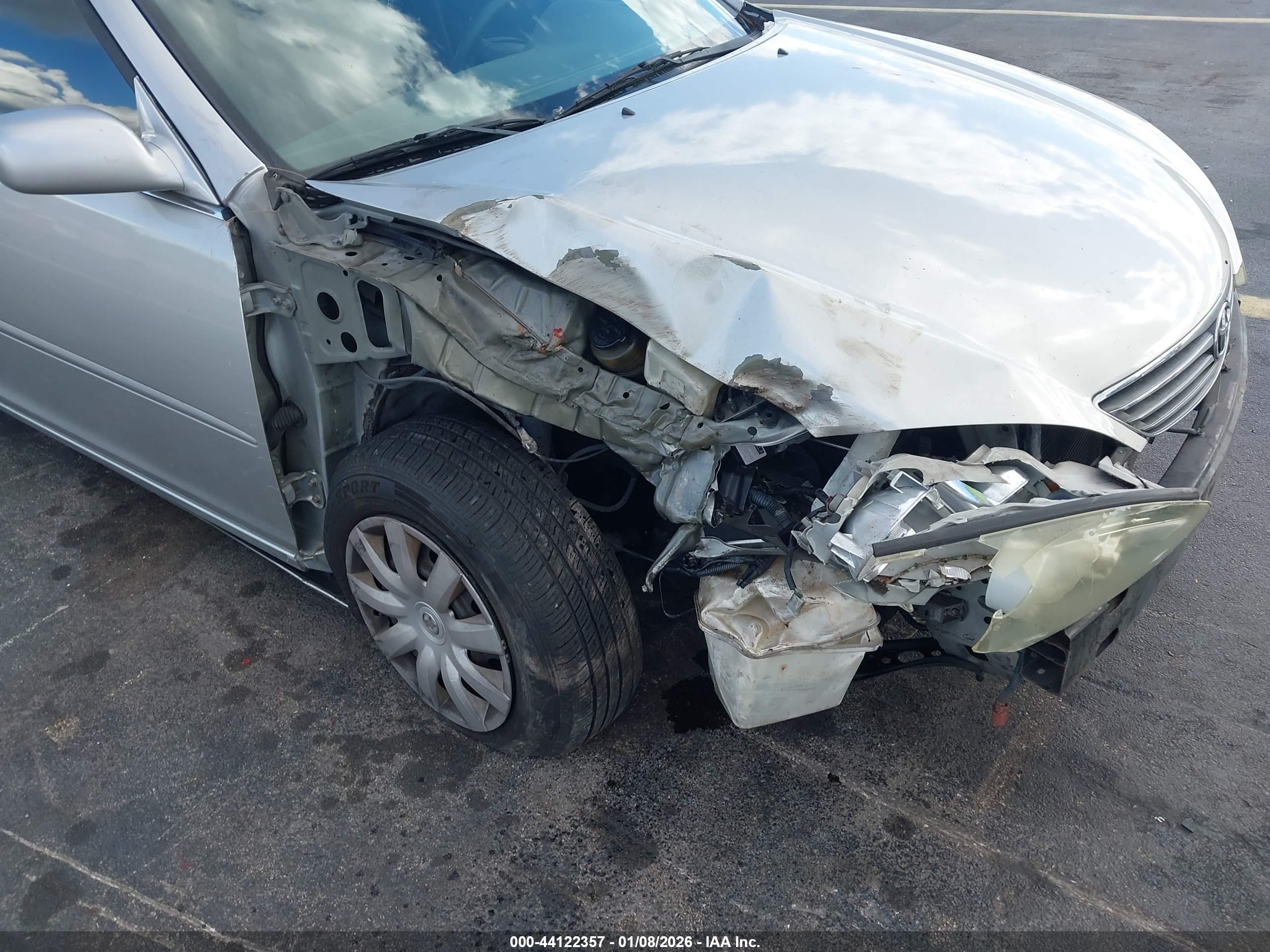 TOYOTA CAMRY image 6
