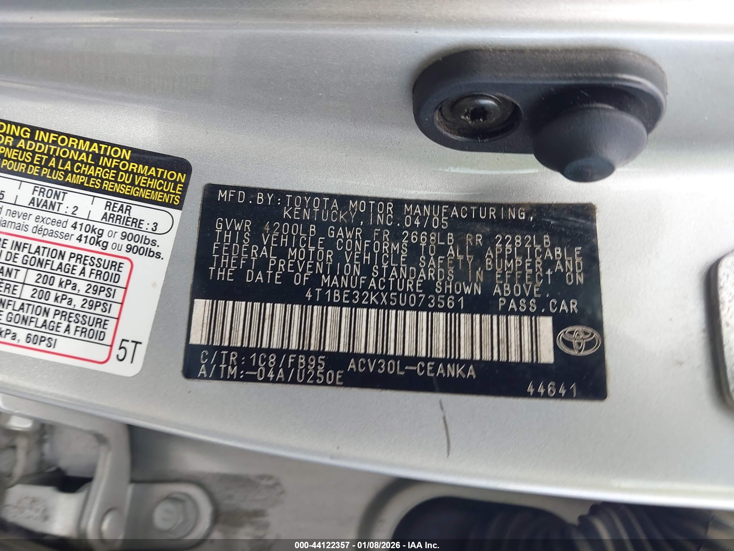 TOYOTA CAMRY image 9