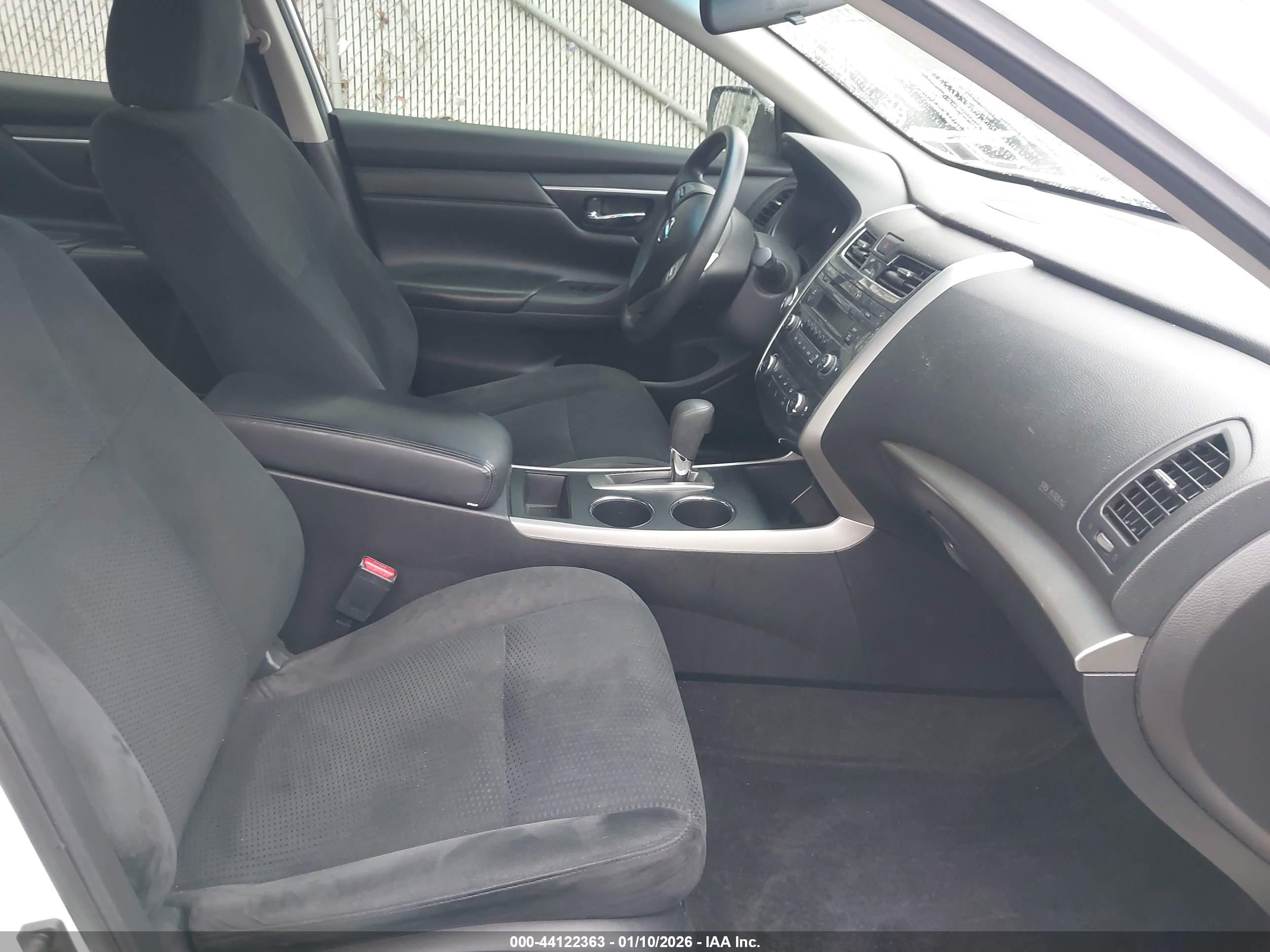 NISSAN ALTIMA image 5
