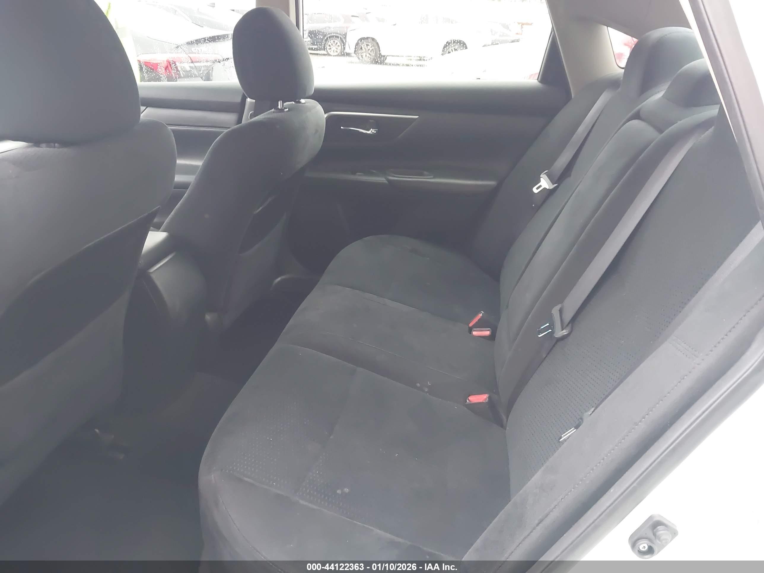 NISSAN ALTIMA image 8