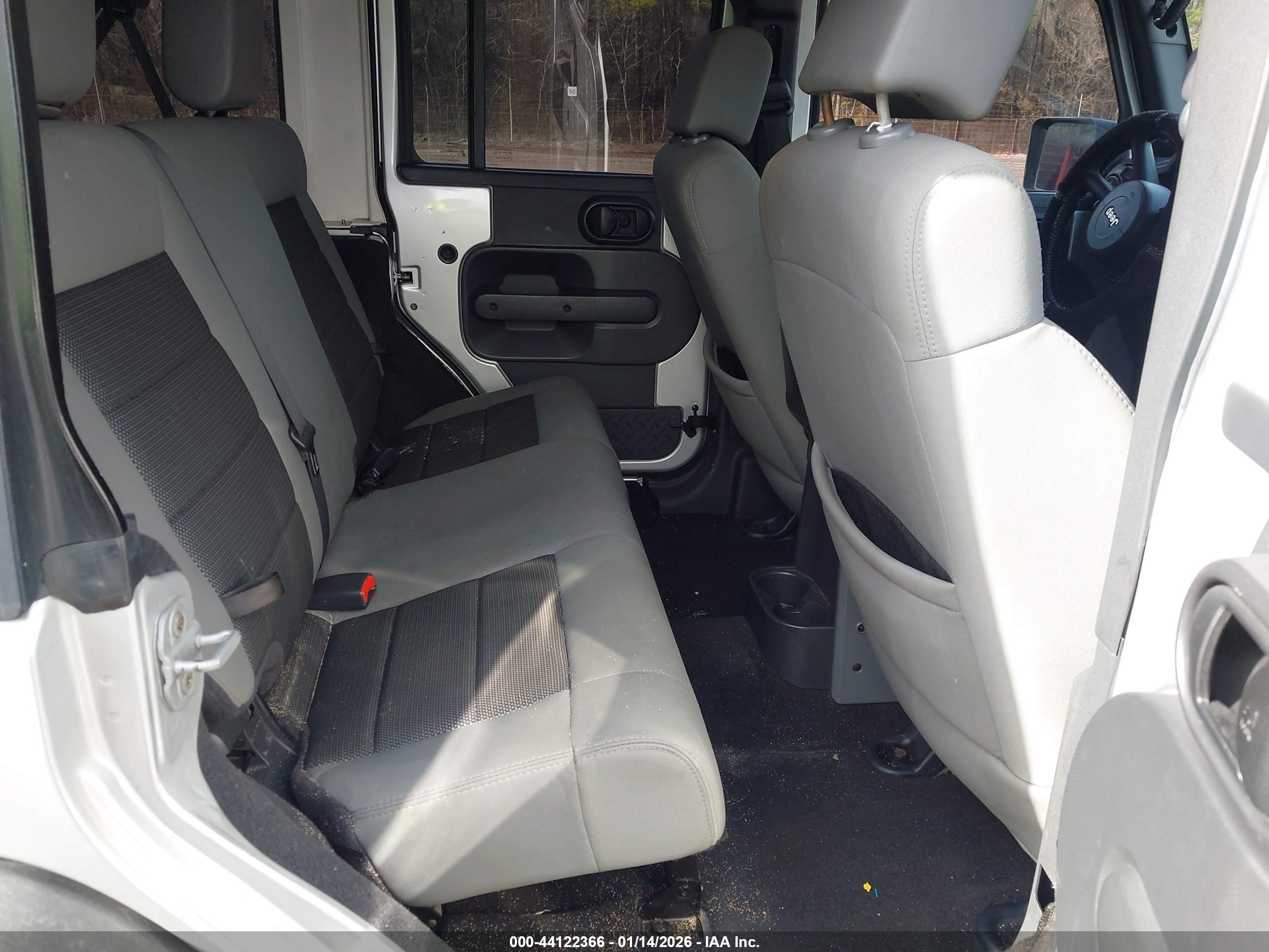 JEEP WRANGLER image 8