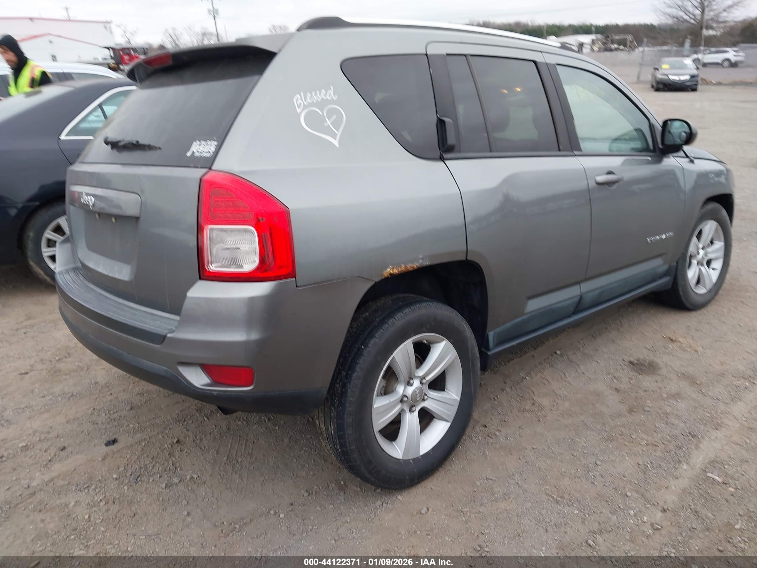 JEEP COMPASS image 4