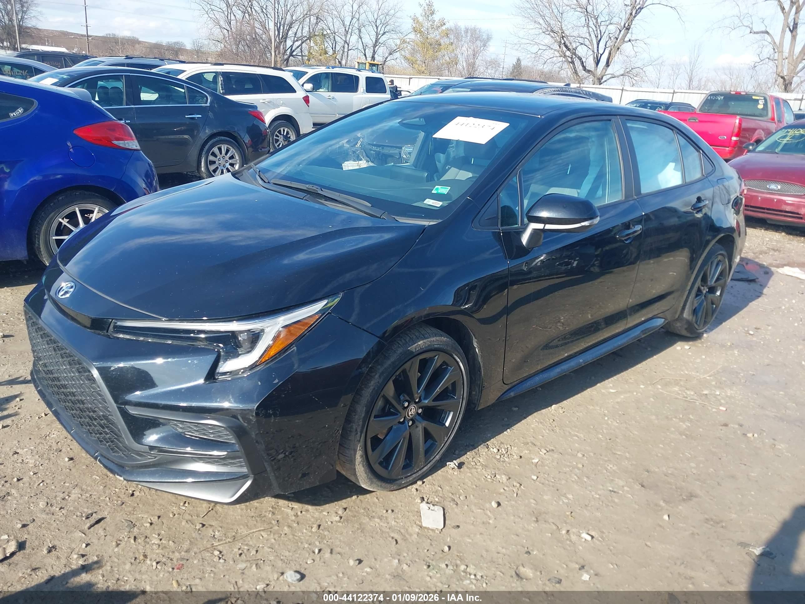 TOYOTA COROLLA image 2