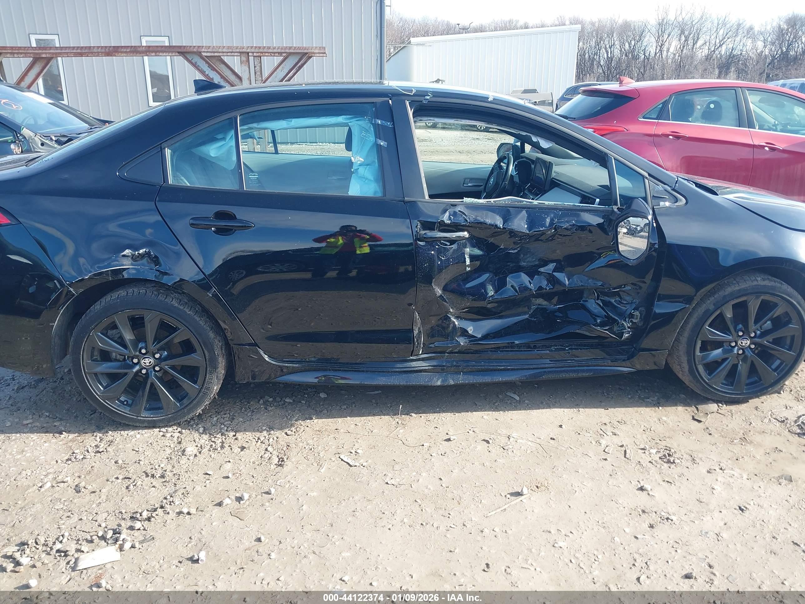 TOYOTA COROLLA image 6