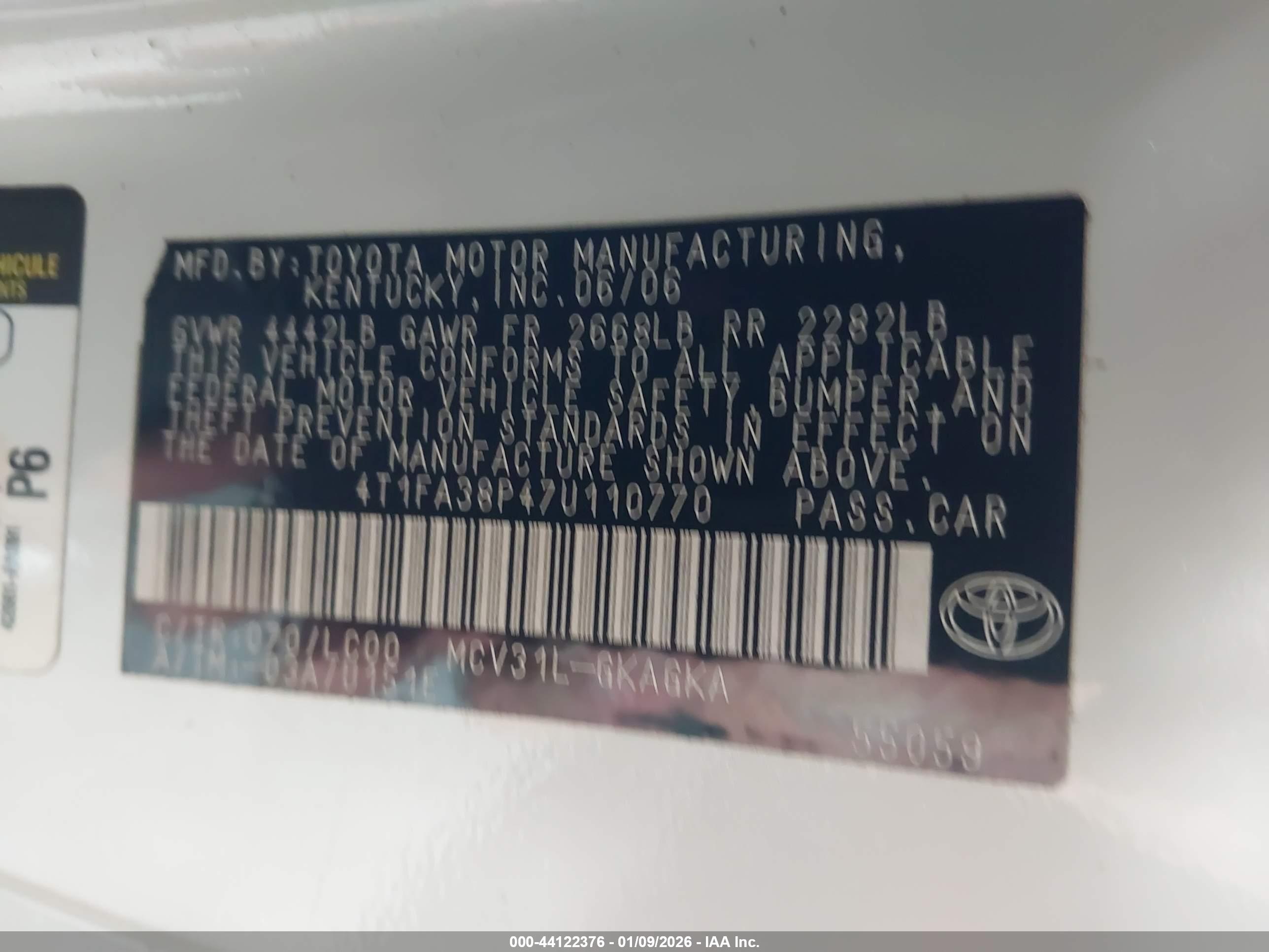 TOYOTA CAMRY image 9