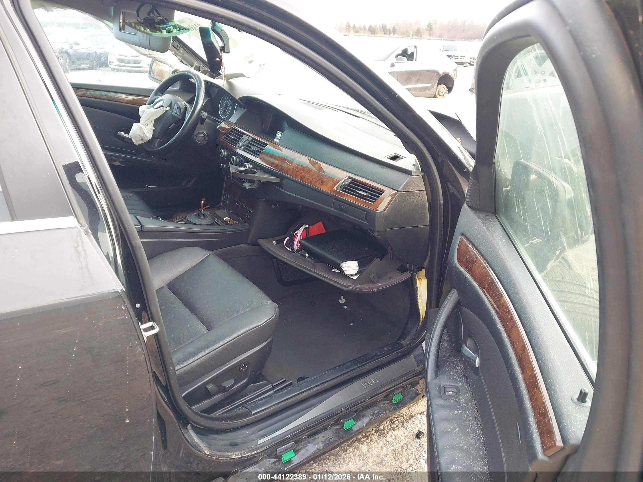 BMW 535I image 5