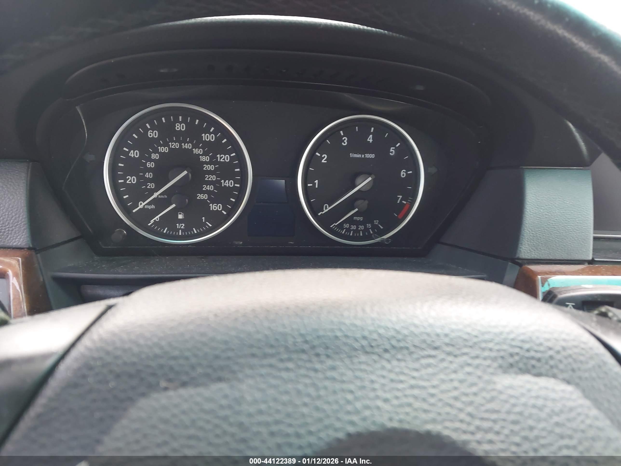 BMW 535I image 7