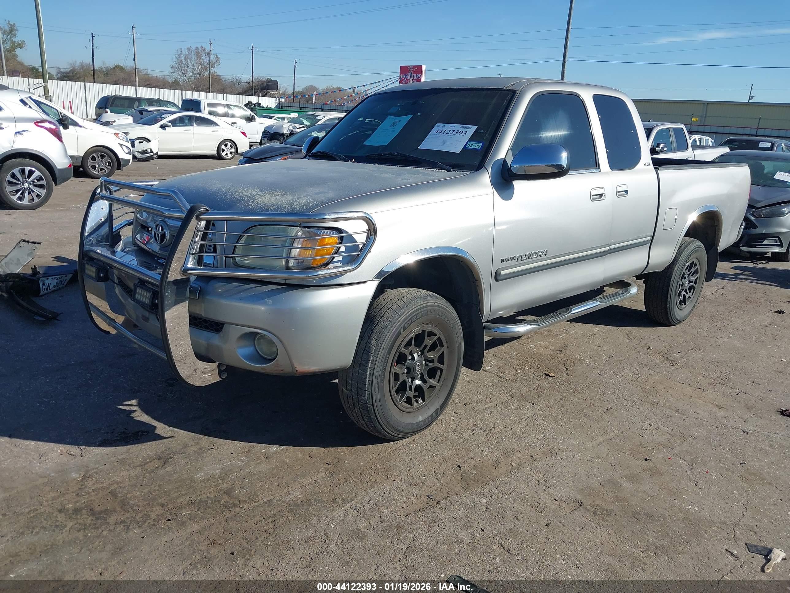 TOYOTA TUNDRA image 2