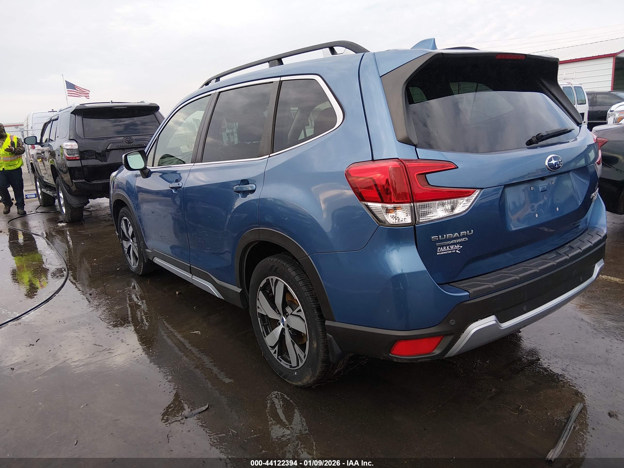 SUBARU FORESTER image 3