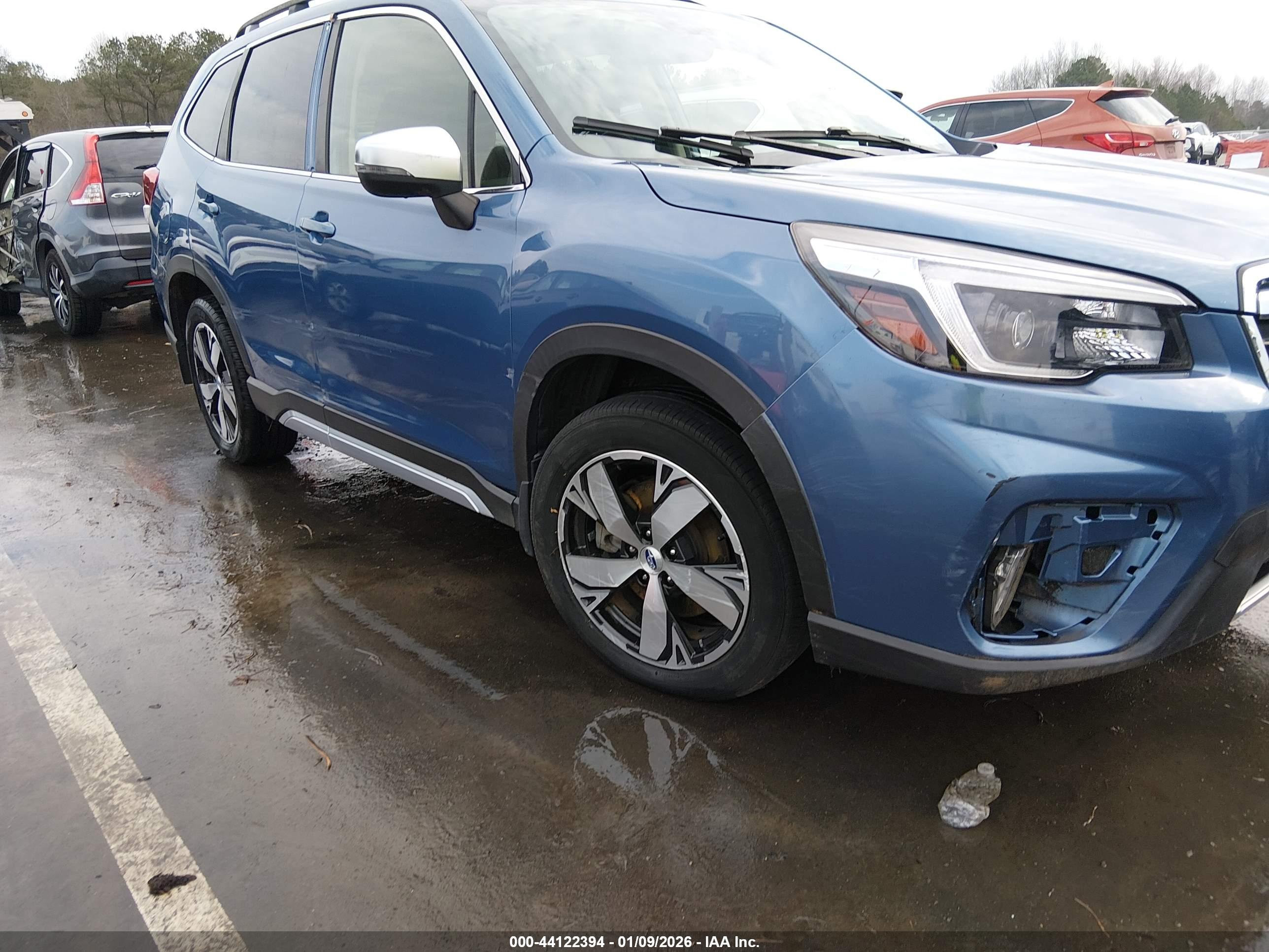 SUBARU FORESTER image 6