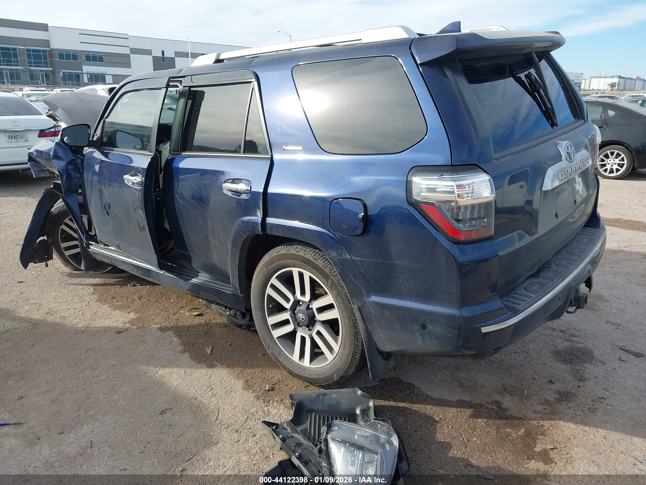 TOYOTA 4RUNNER image 3