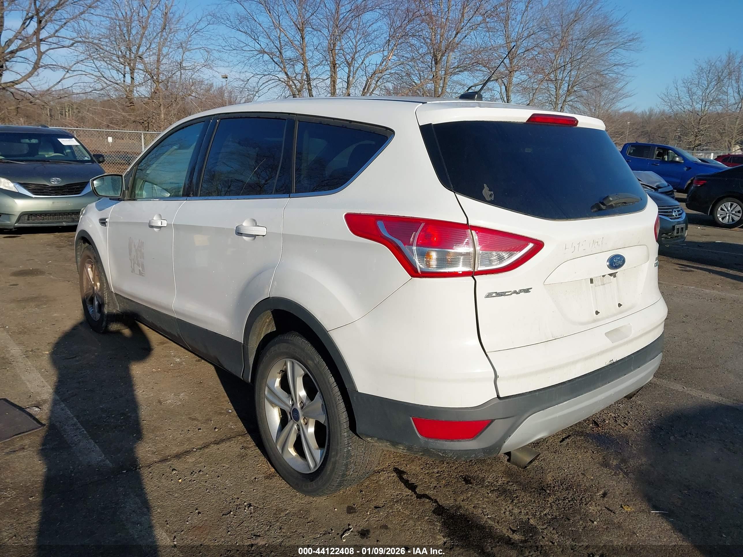 FORD ESCAPE image 3