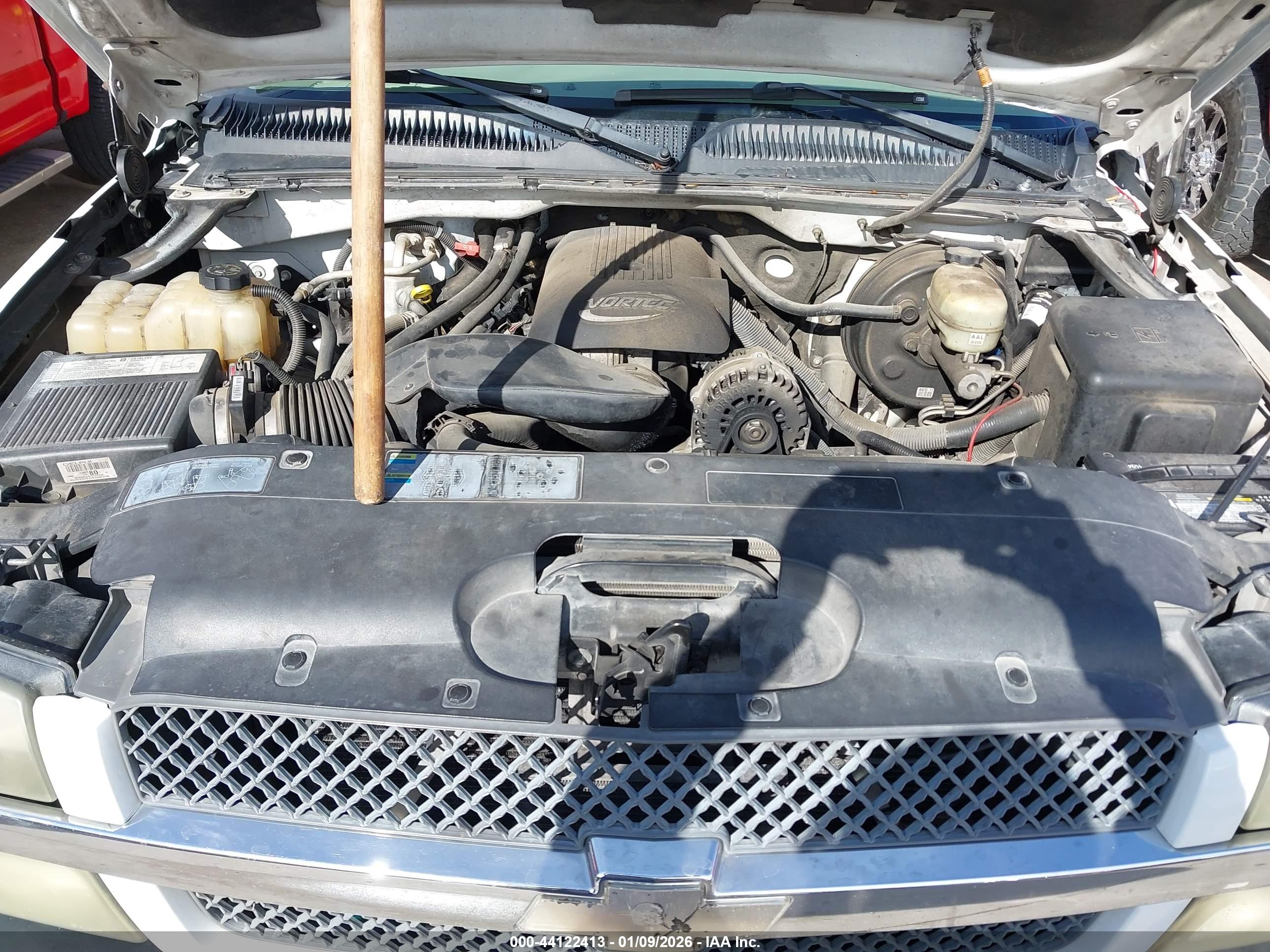 CHEVROLET SILVERADO image 10