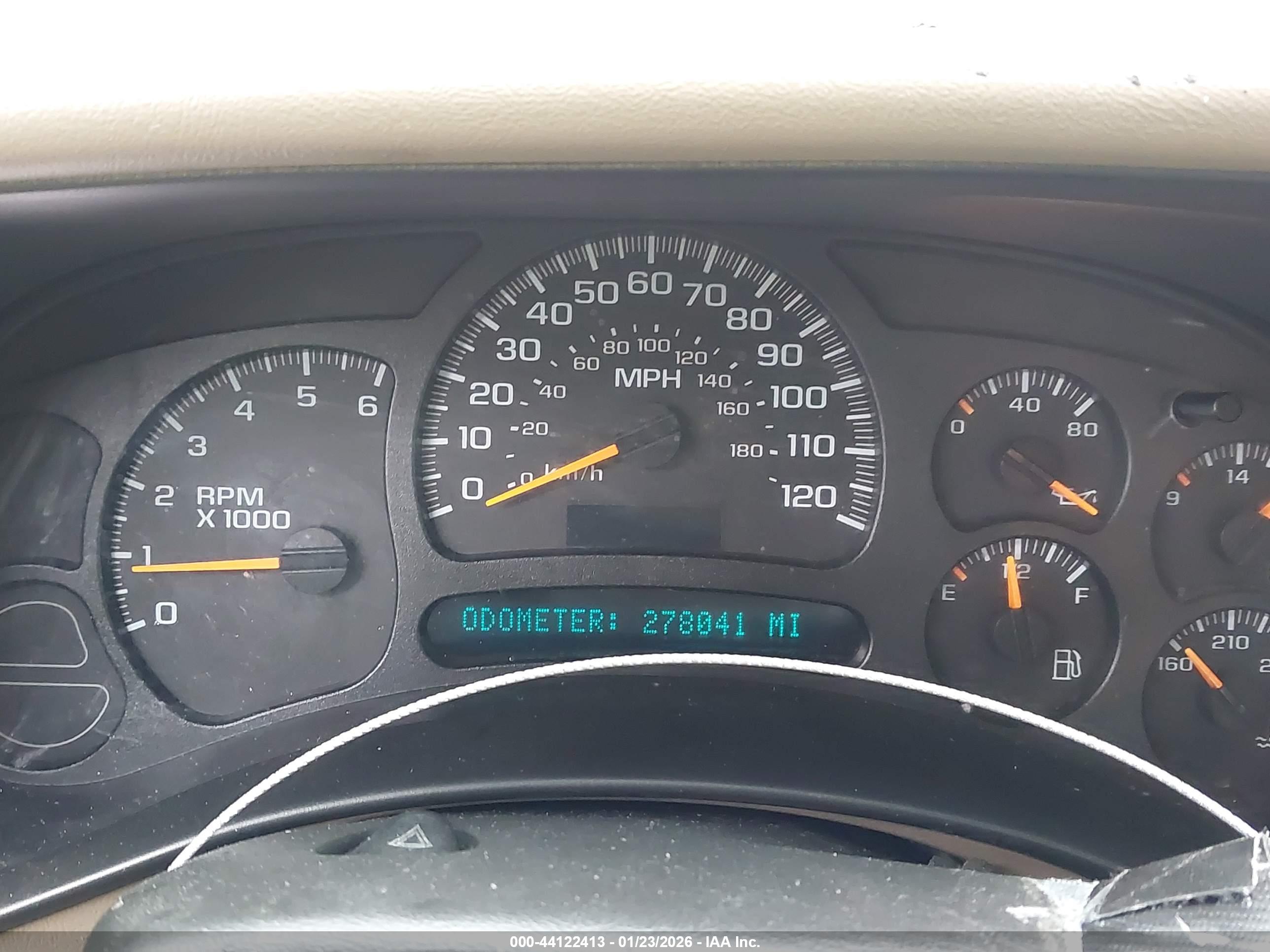 CHEVROLET SILVERADO image 7