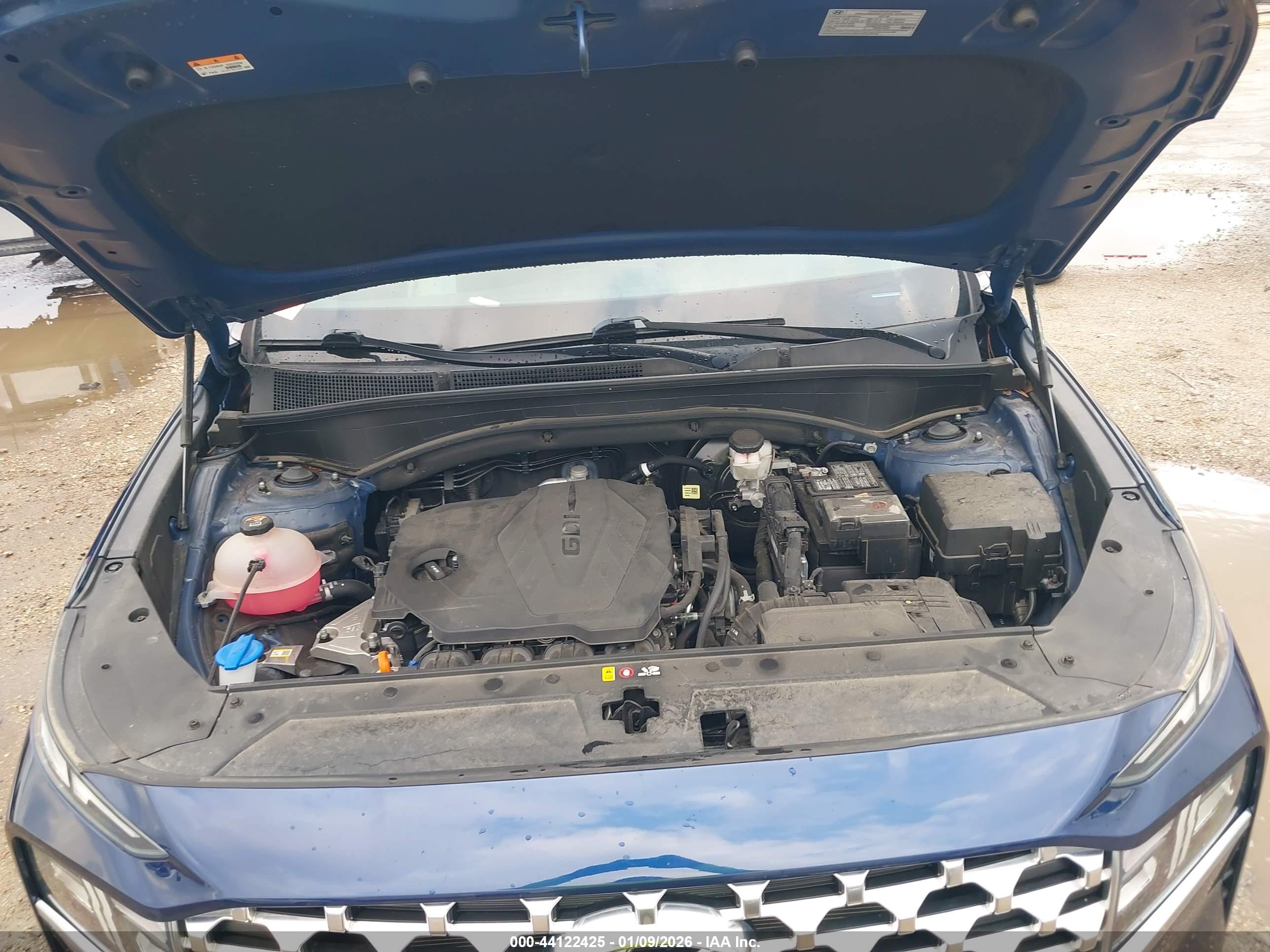 HYUNDAI SANTA image 10
